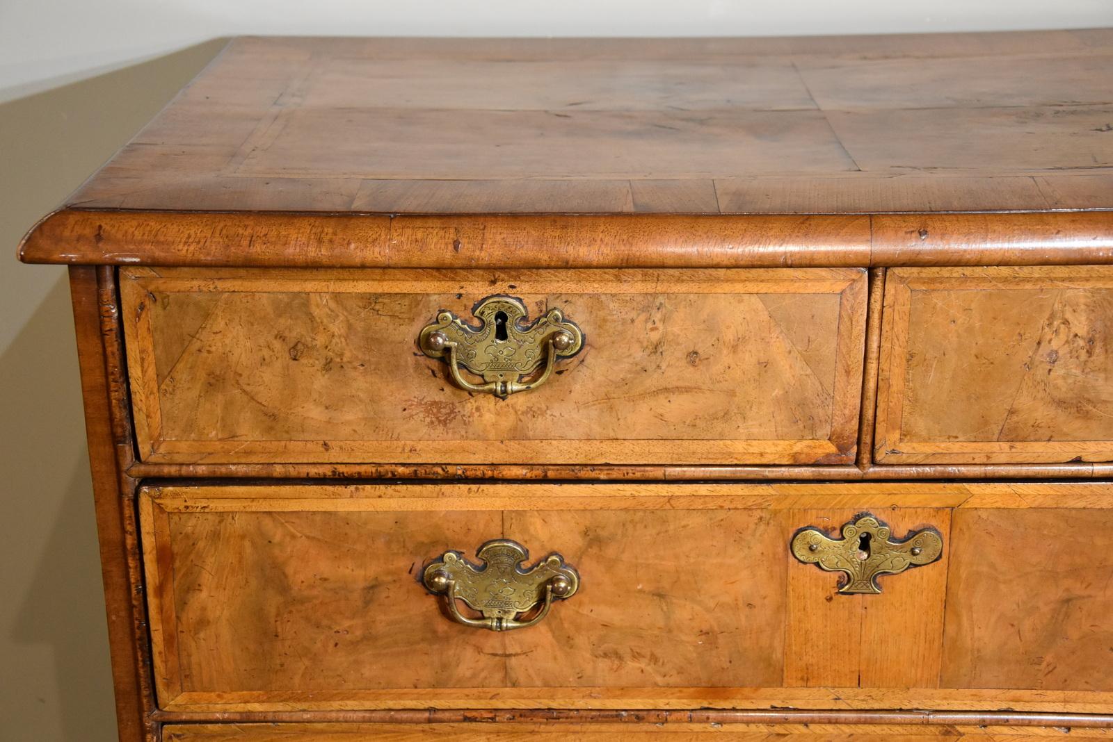 18th Century and Earlier An Elegant George I Walnut Veneered Chest of Drawers