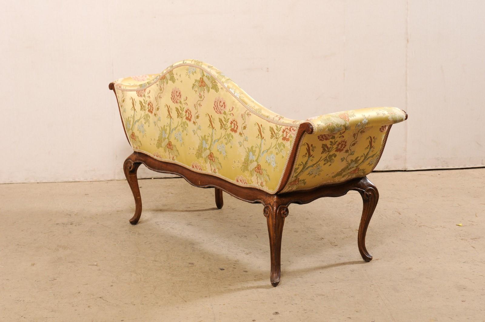 Elegant Italian Venetian Style Sofa, Early 19th C For Sale 1