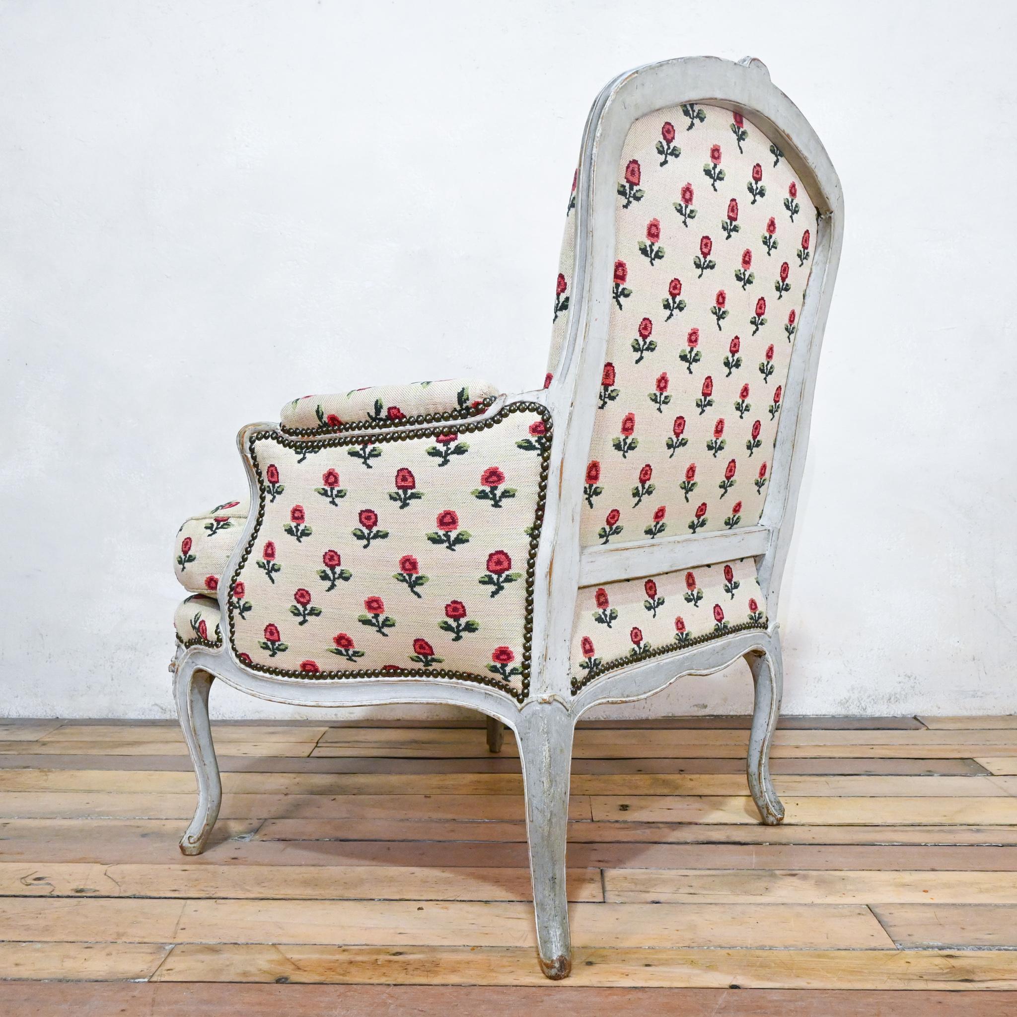18th Century Louis XV Grey Painted Bergere Armchair, Jean-Baptiste Lebas Floral For Sale 5