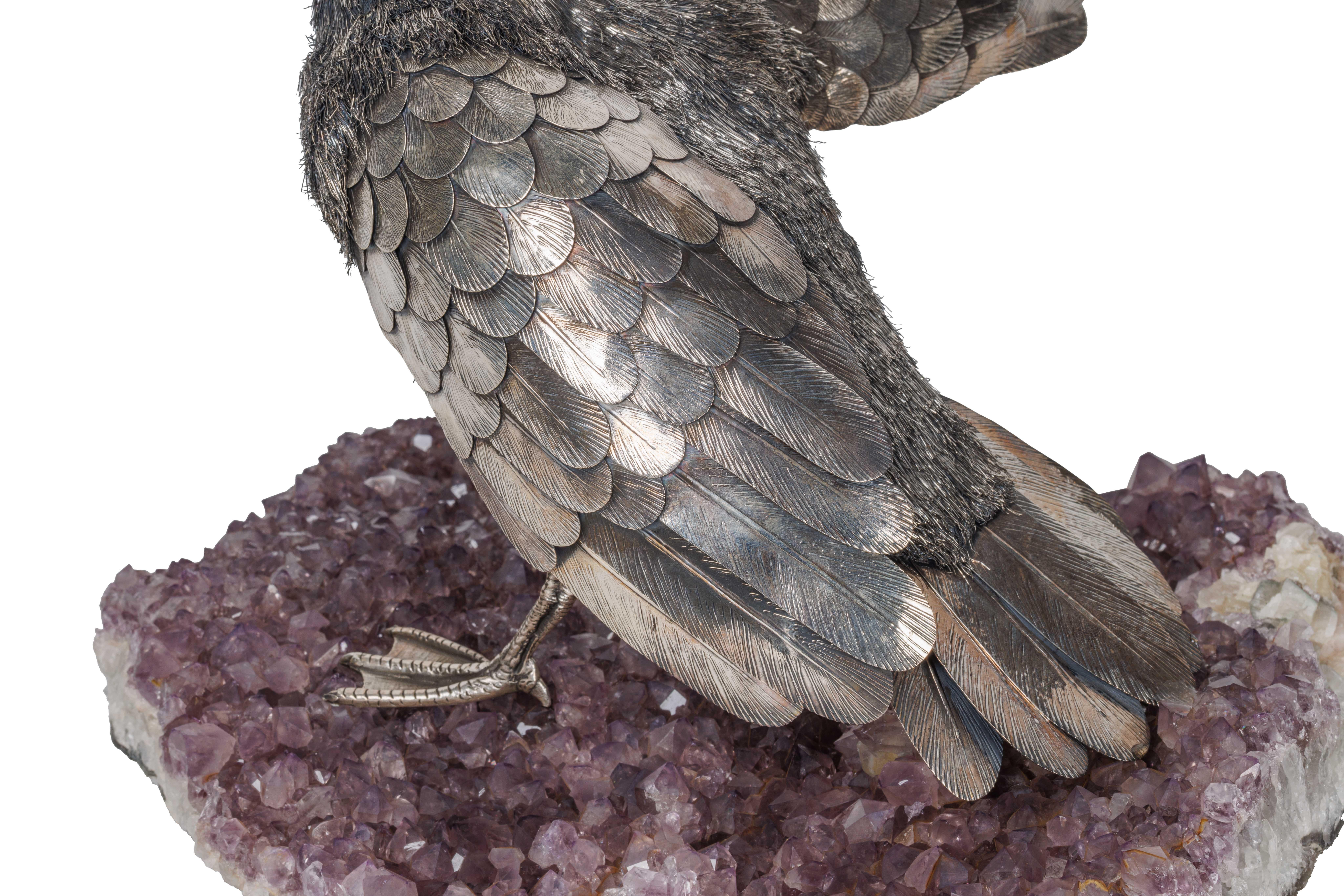 Elegante pato Mario Buccellati de plata de ley posado sobre una base de amatista en venta 4