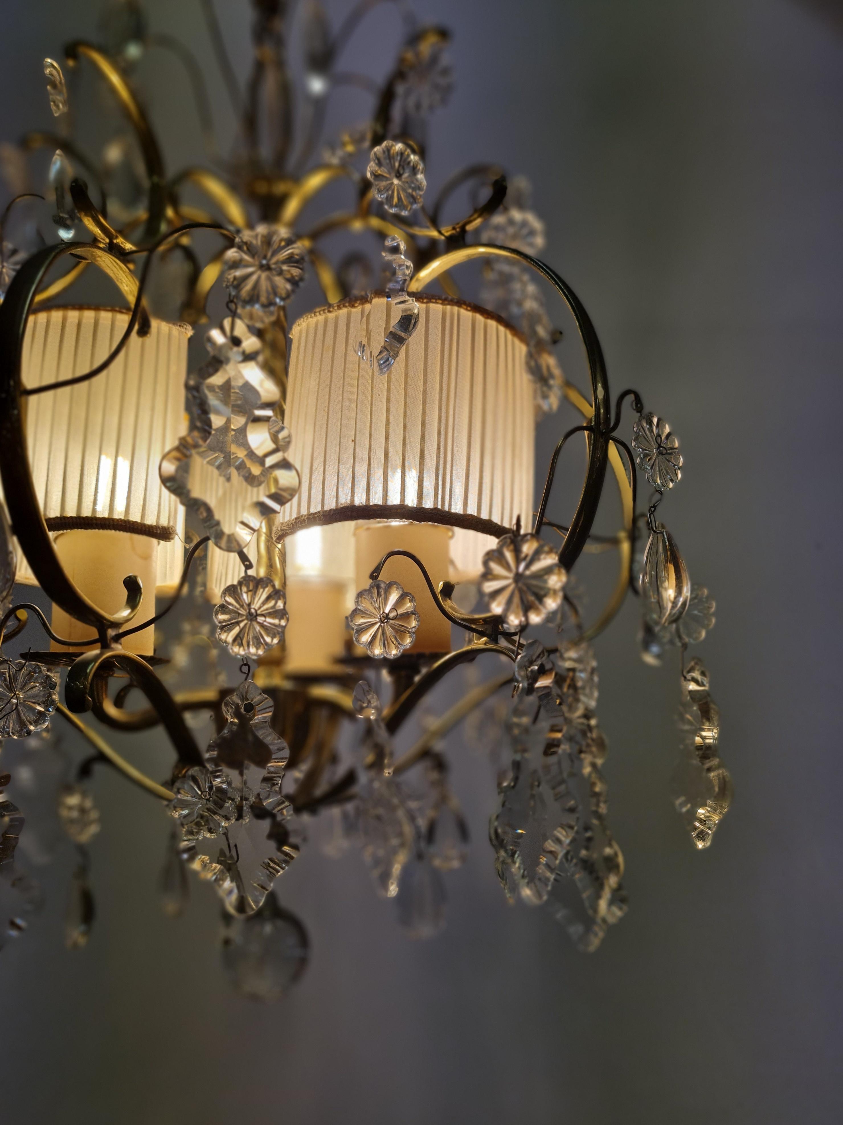 Élégant lustre Paavo Tynell en cristal et laiton modèle 1457-3, Taito, années 1940 en vente 3