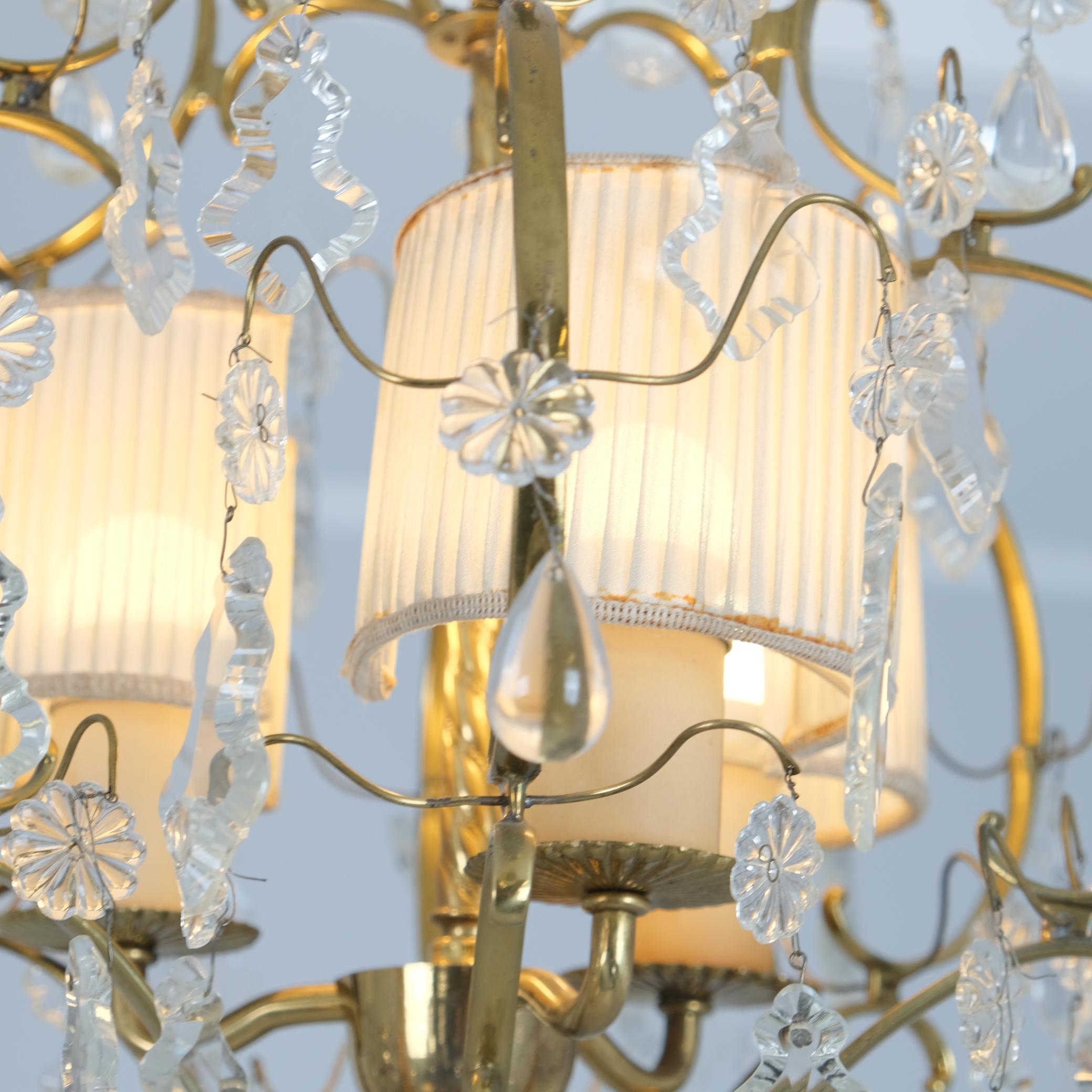 Élégant lustre Paavo Tynell en cristal et laiton modèle 1457-3, Taito, années 1940 en vente 3