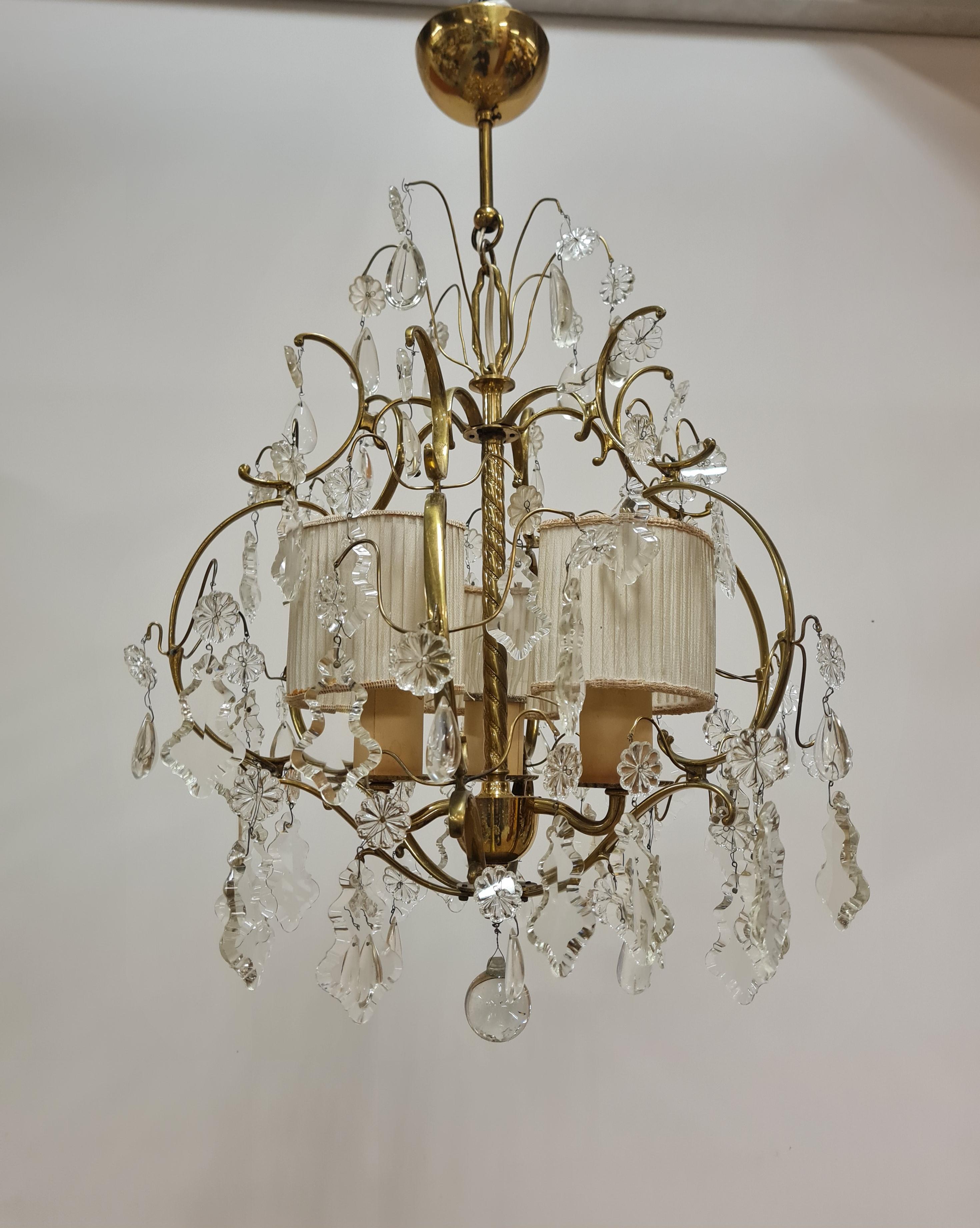 Élégant lustre Paavo Tynell en cristal et laiton modèle 1457-3, Taito, années 1940 Bon état - En vente à Helsinki, FI