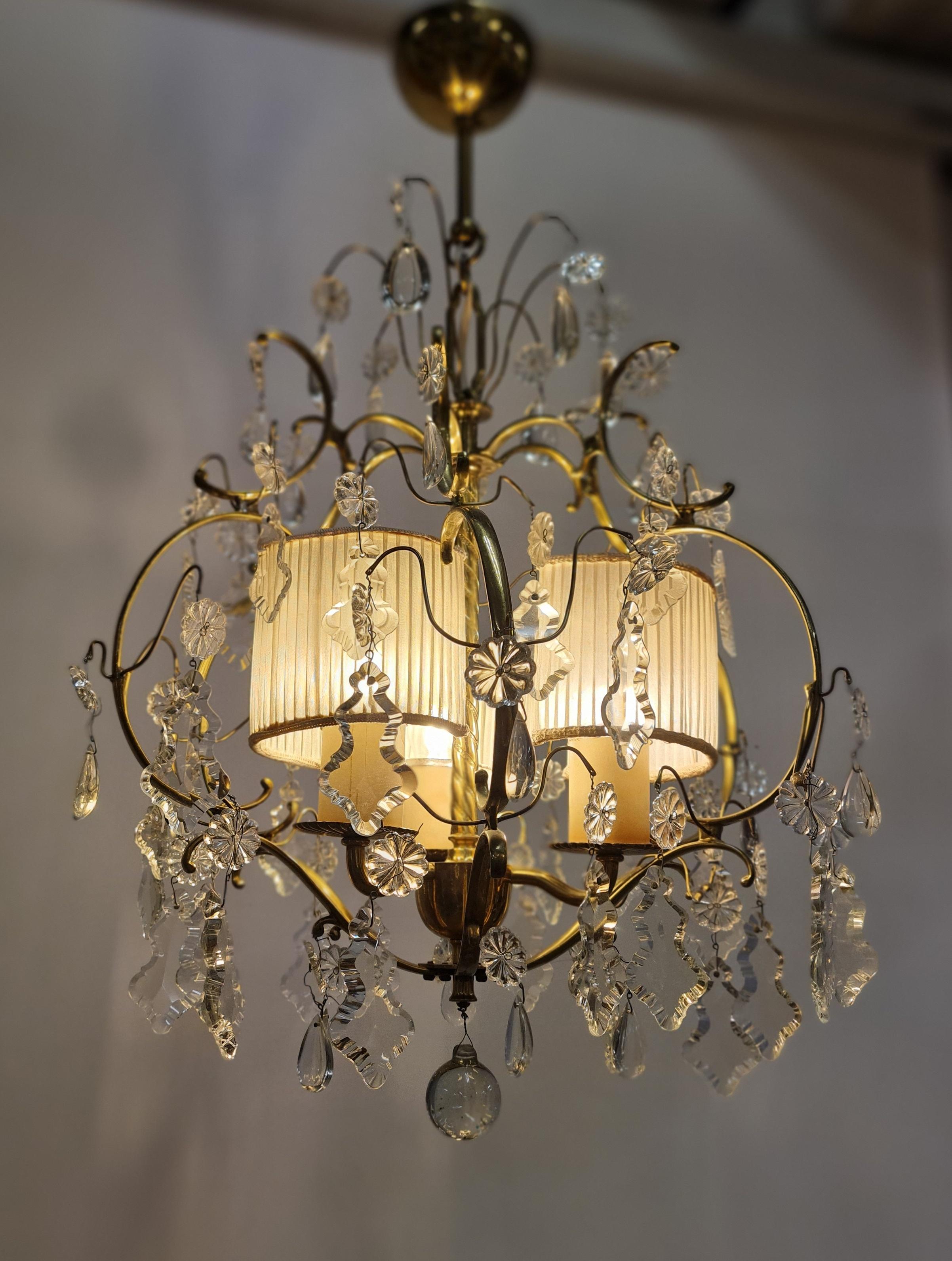 Élégant lustre Paavo Tynell en cristal et laiton modèle 1457-3, Taito, années 1940 en vente 1