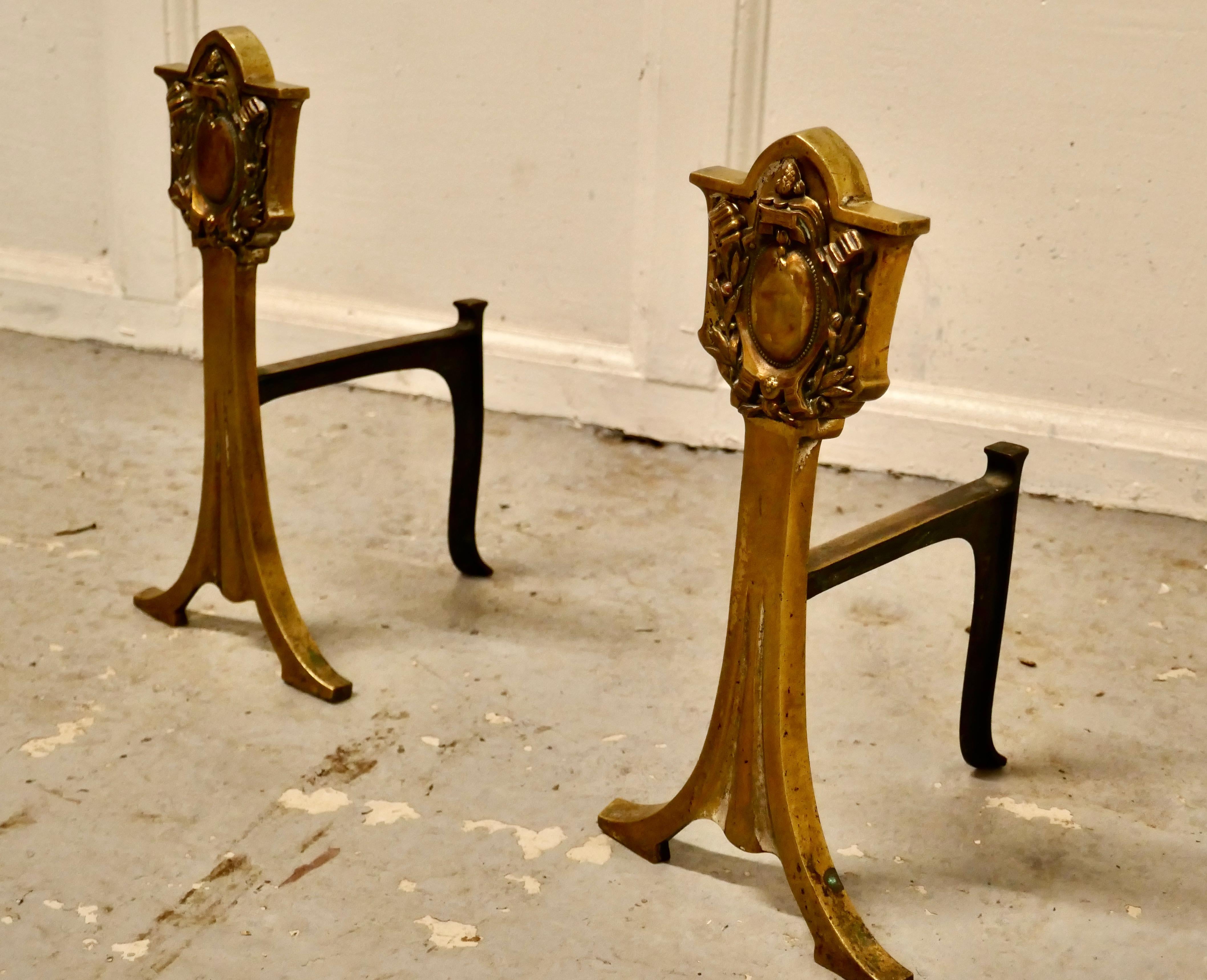 Elegant Pair of 19th Century Brass Andirons or Fire Dogs In Good Condition For Sale In Chillerton, Isle of Wight