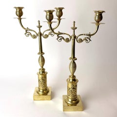 Élégante paire de candélabres de l'Empire suédois Karl Johan des années 1820