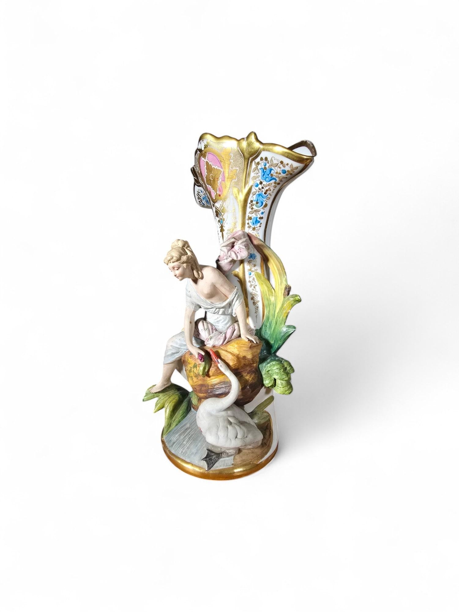 An elegant pair of French porcelain vases, circa 1860 For Sale 7