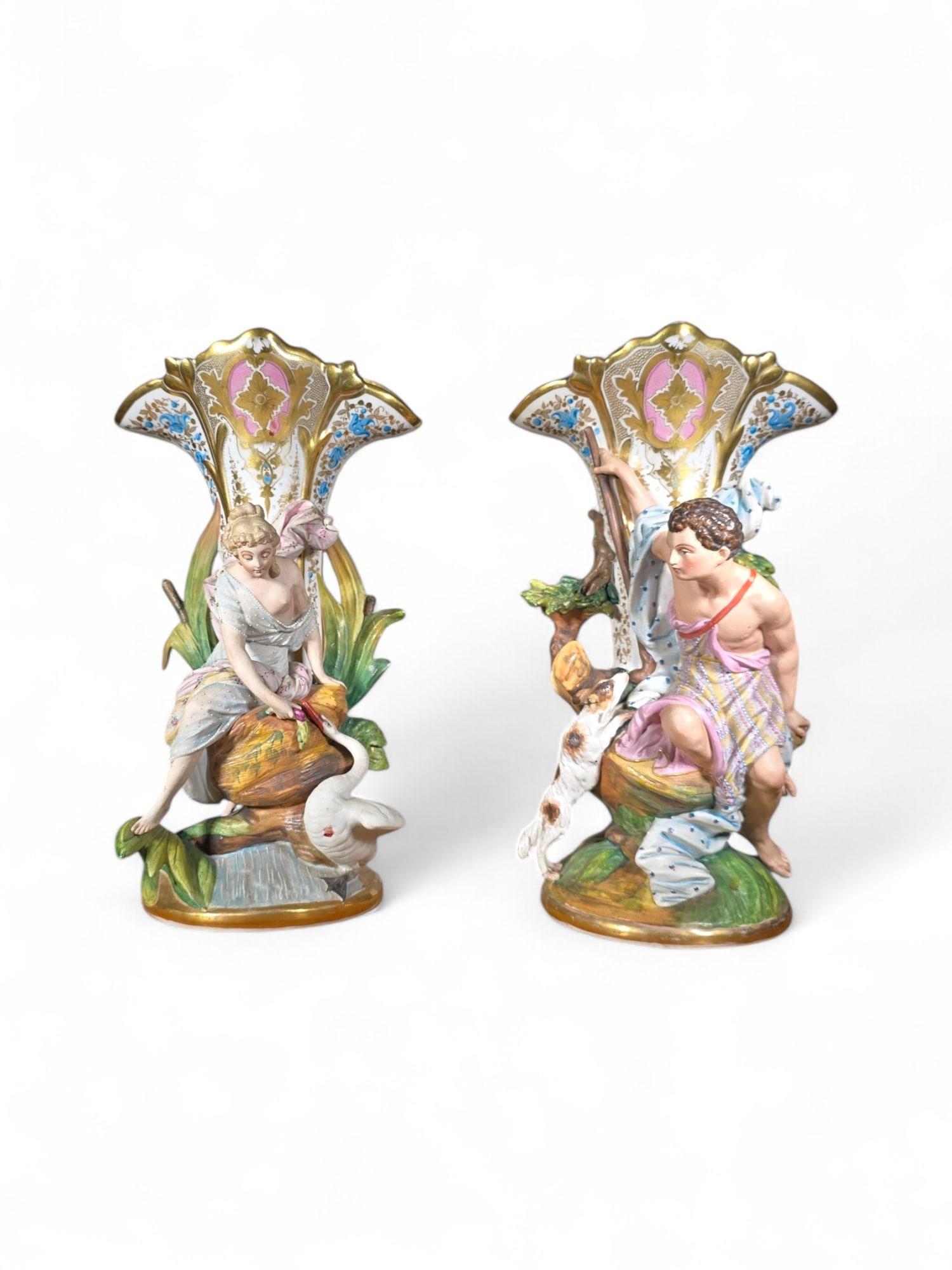 An elegant pair of French porcelain vases, circa 1860 For Sale 11