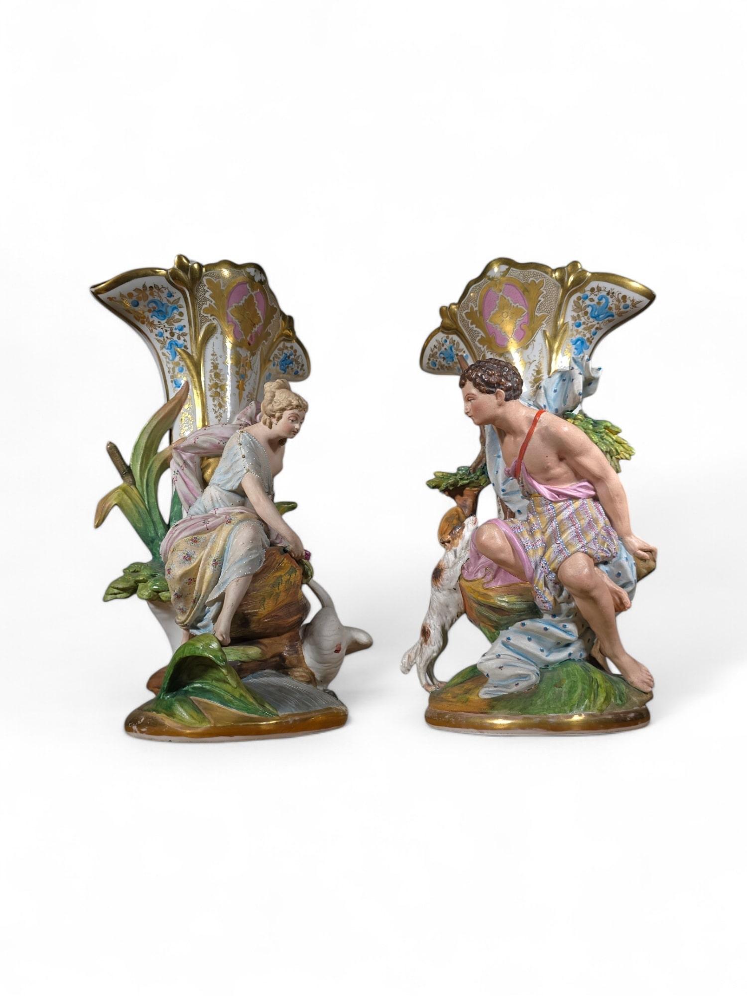 Porcelain An elegant pair of French porcelain vases, circa 1860 For Sale