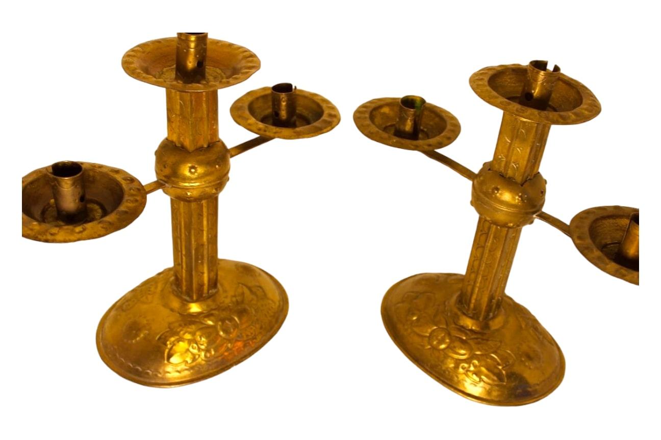 An elegant pair of gilded copper candlesticks from the 19th century  For Sale 8