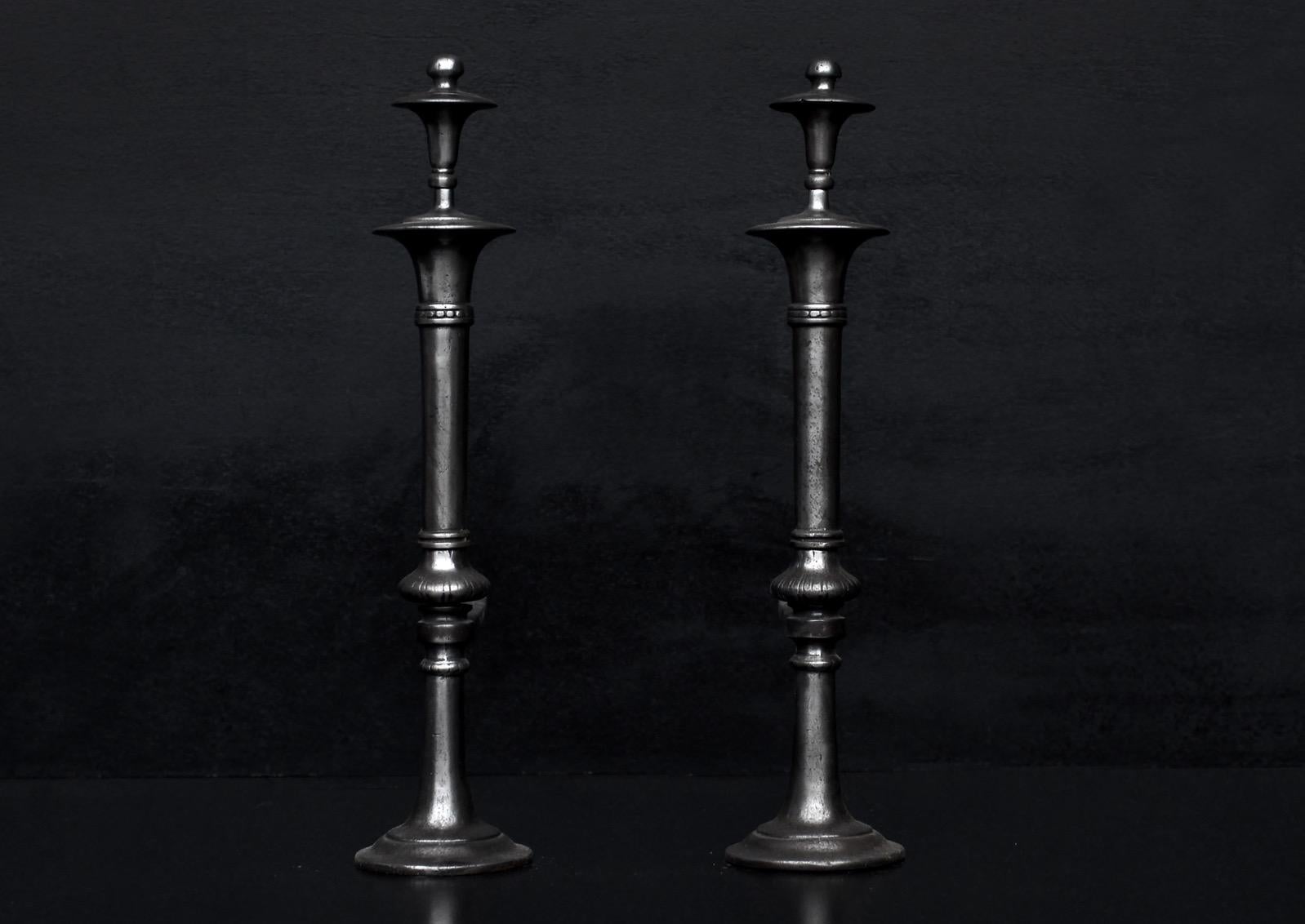 Elegant Pair of Turned Polished Cast Iron Andirons In Good Condition In London, GB