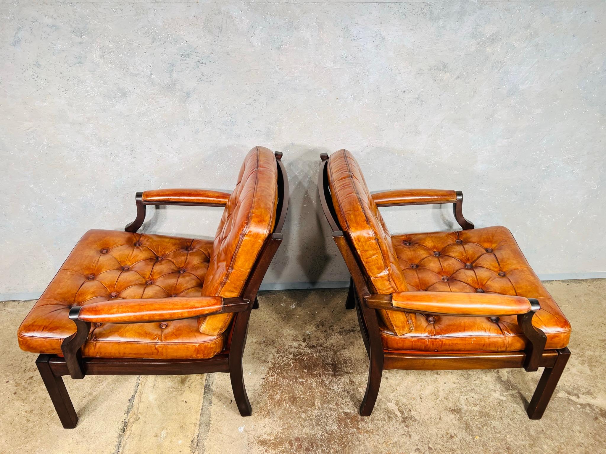 Elegant Pair of Vintage Danish Leather Armchairs Light Tan #734 For Sale 6