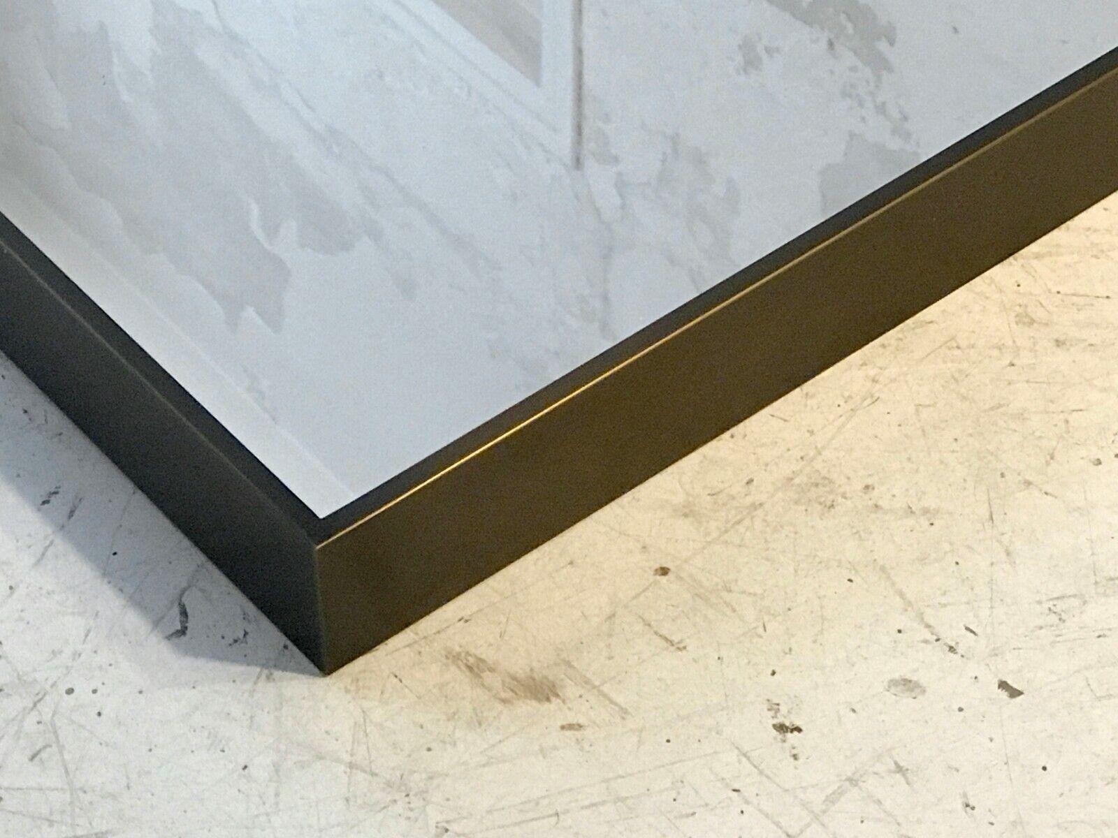 Europeo Eleganza di uno SPECCHIO DA PARETE RETTANGOLARE IN BRONZO POST-MODERNO MODERNO, Francia 1990 in vendita
