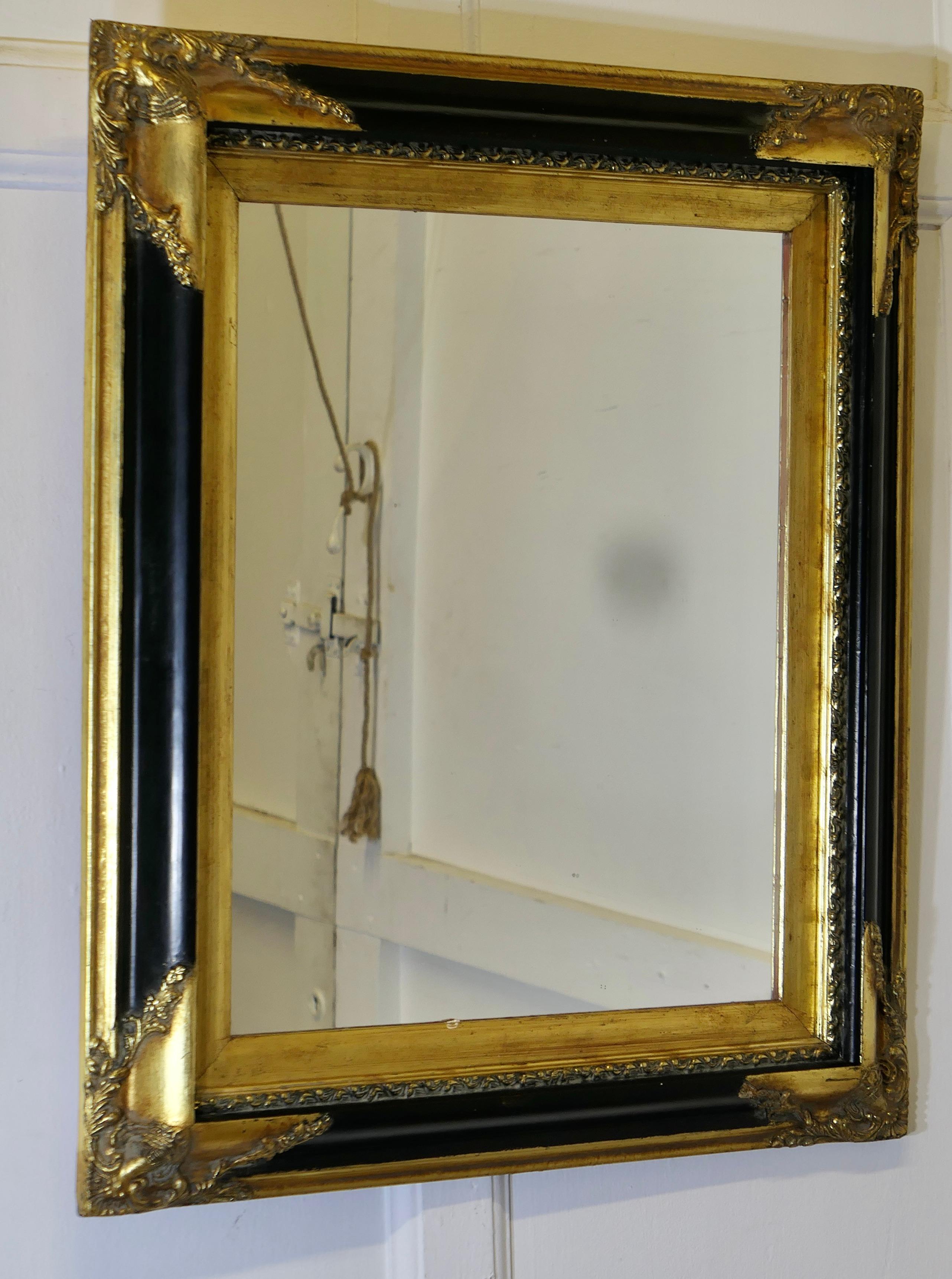 An Elegant Regency Gilt and Black Wall Mirror  This is a superb quality piece, t In Good Condition In Godshill, Isle of Wight