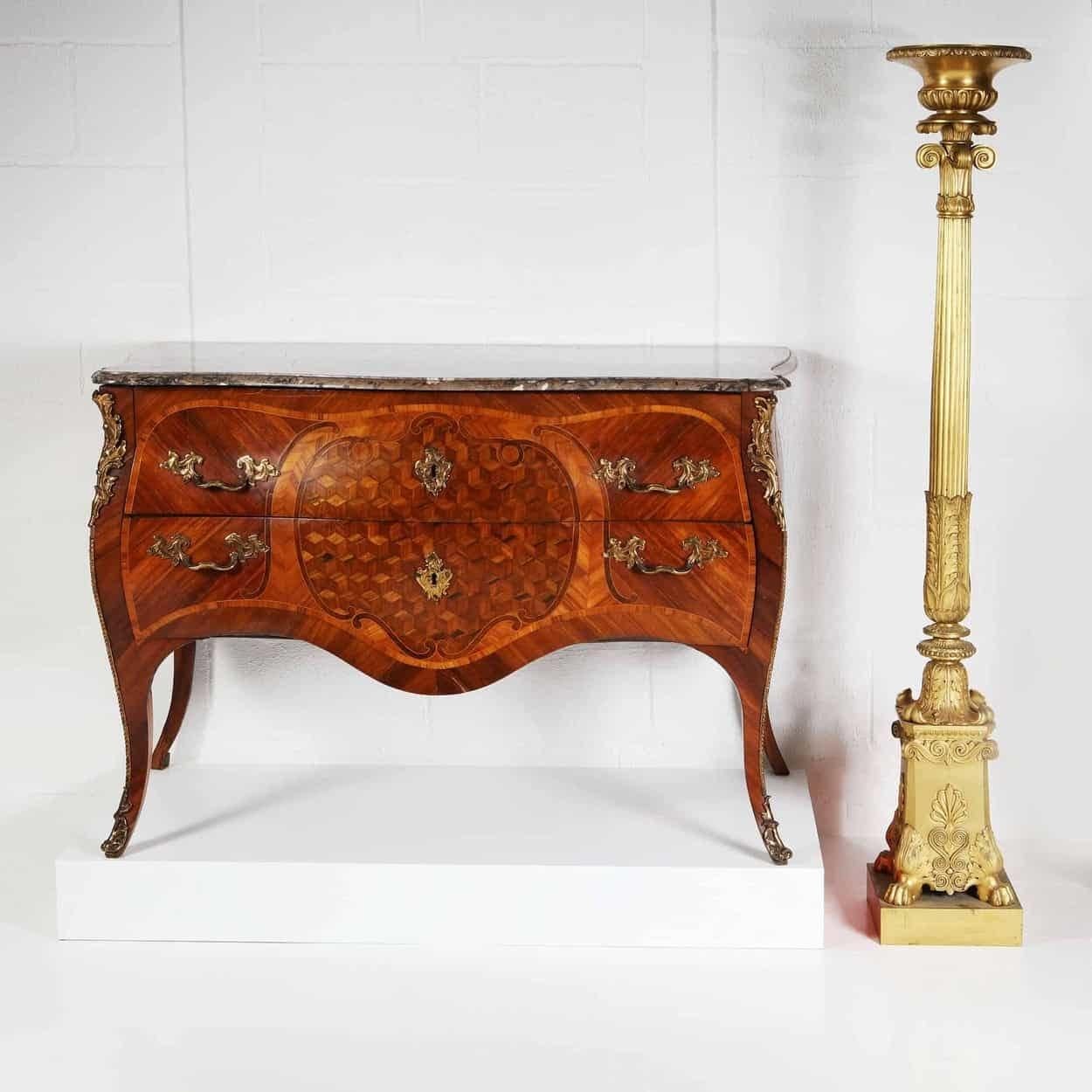 Bronze An elegant single gilt bronze torchère For Sale