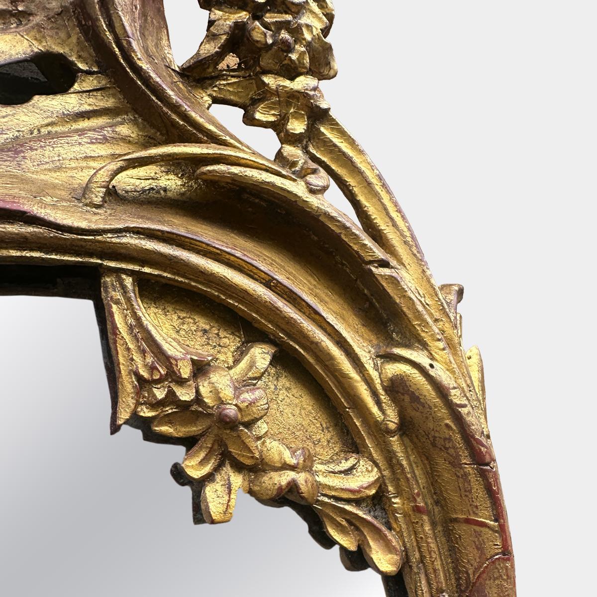 Un elegante specchio alto Antique French con doratura in oro in vendita 4