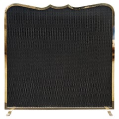 Elegantly Shaped Brass Firescreen with Serpentine Shaped Top and Black Mesh t