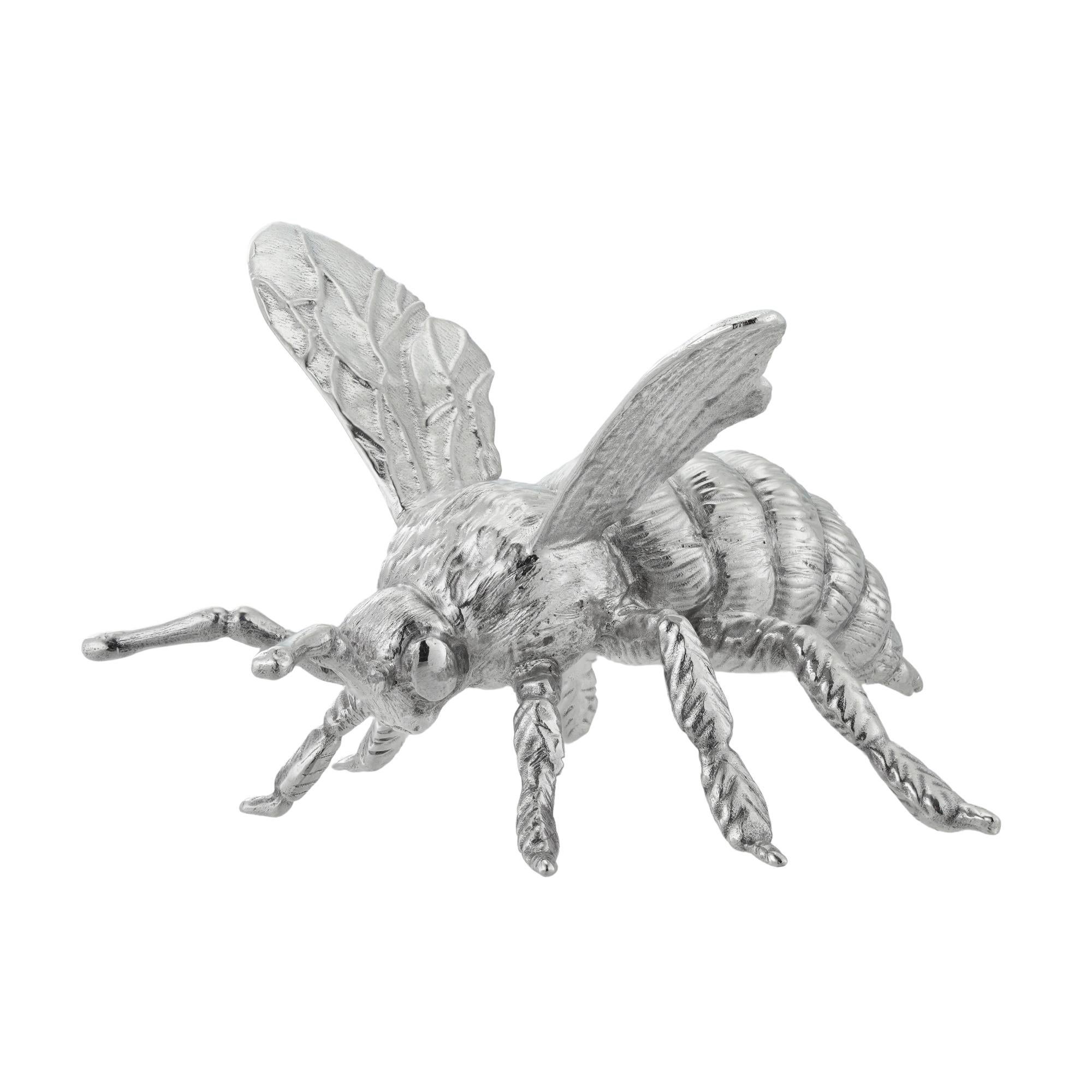 An Elizabeth II Silver Wasp, the larger-than-life wasp rendered in finely engraved detail, bearing hallmarks for London 2018, maker’s mark Bentley & Skinner. Measuring 9 x 5 cm, weight 4.2 troy ounces.

This silver wasp is new.

An enchanting and
