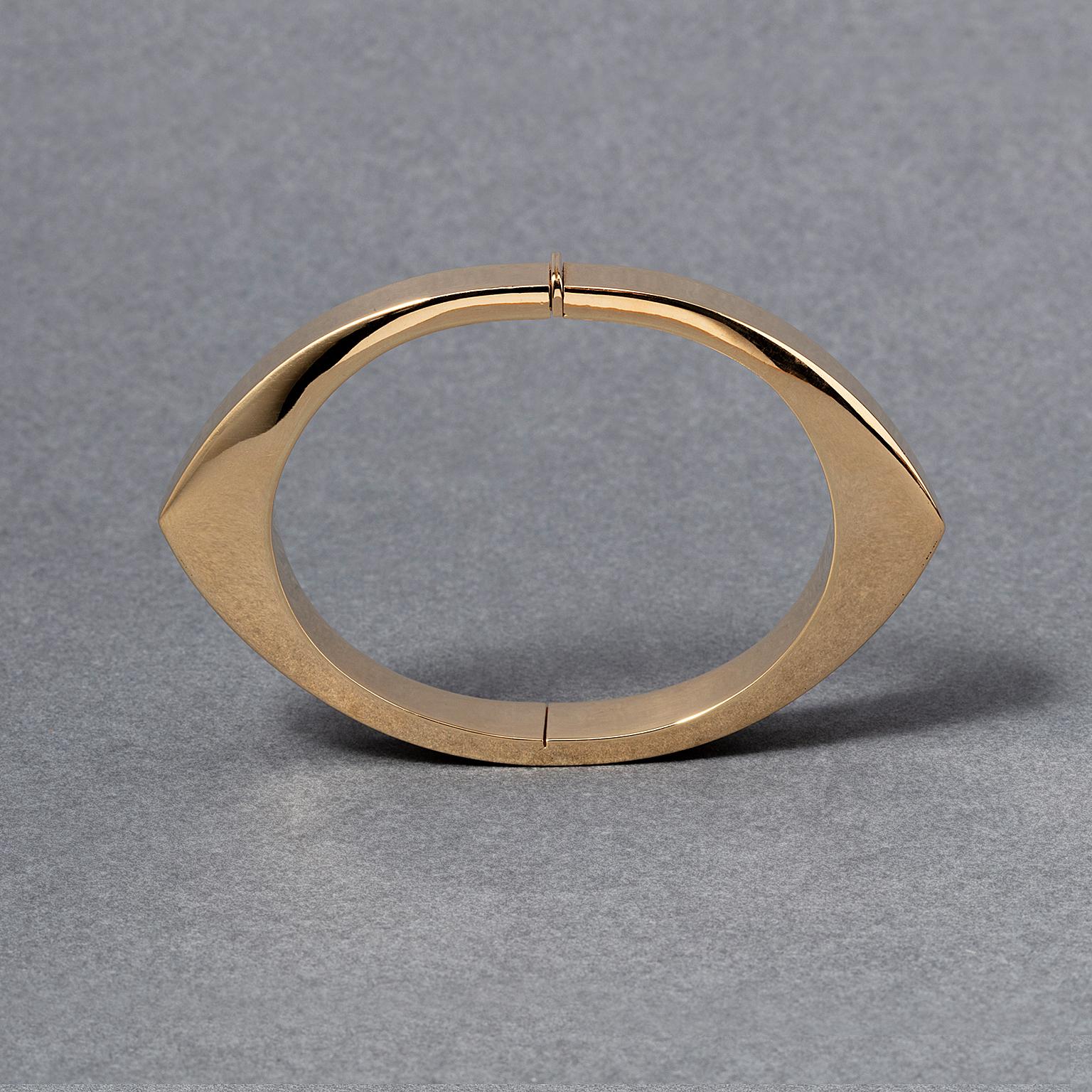 Women's or Men's An Ellyps Shaped Marchisio Bracelet