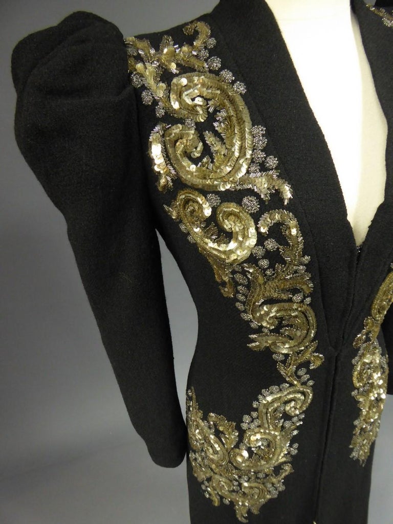 An Elsa Schiaparelli Woolen Embroidered Couture Evening Coat - France Circa 1939 For Sale 7