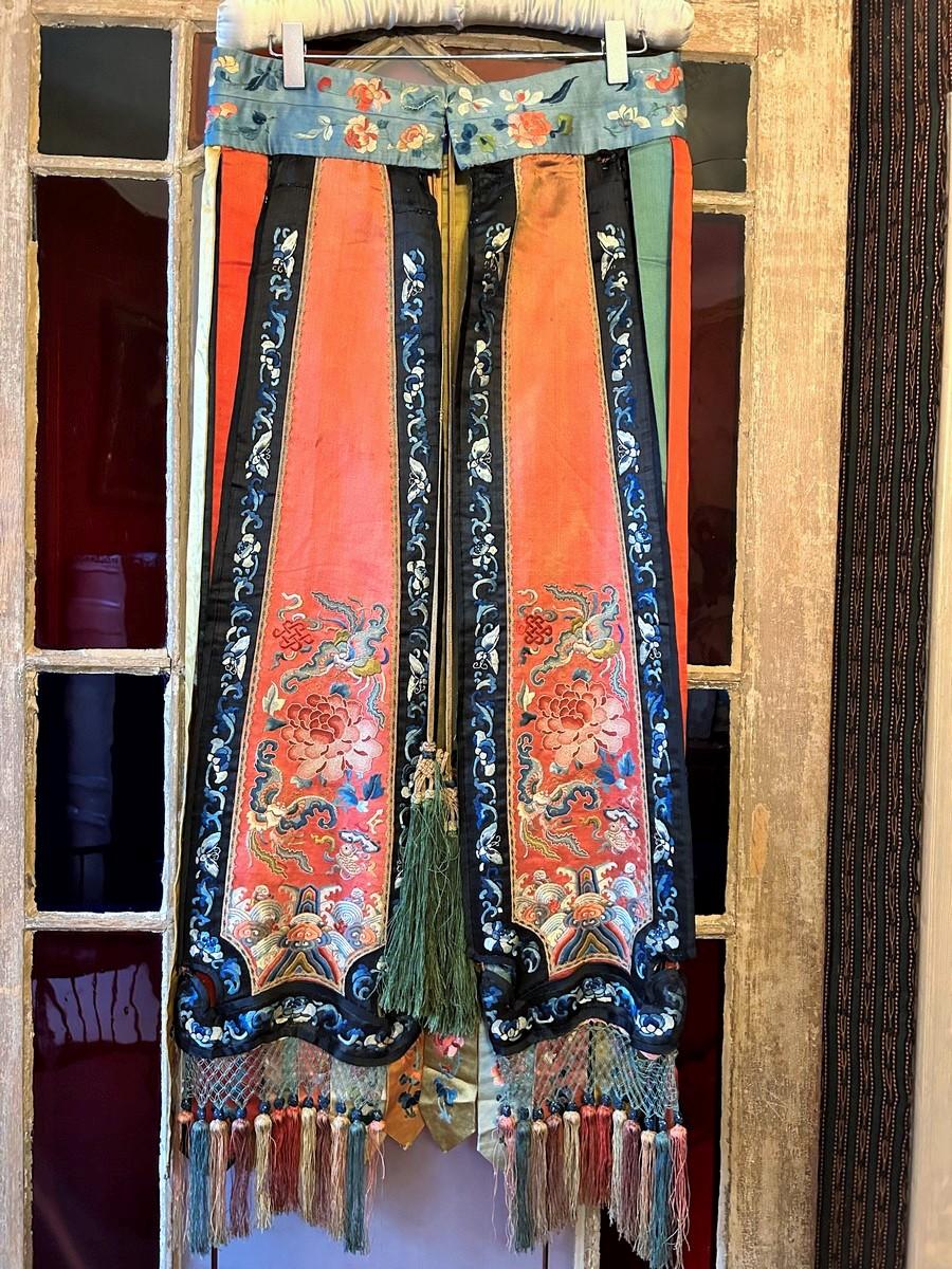 An Embroidered Satin Formal Skirt - China Qing period late 19th century 15