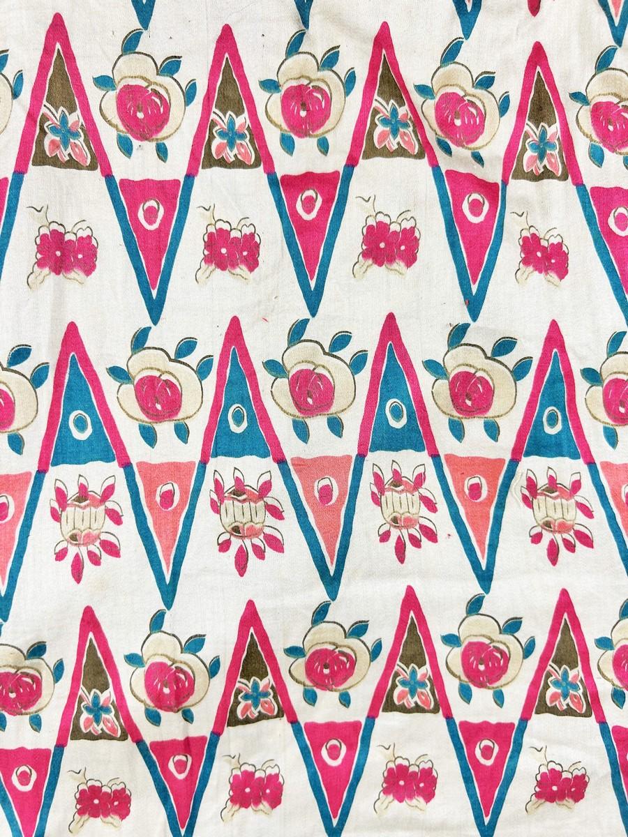 Un abrigo de lana bordada, forro estampado de Atelier Martine - Francia C. 1920 en venta 9