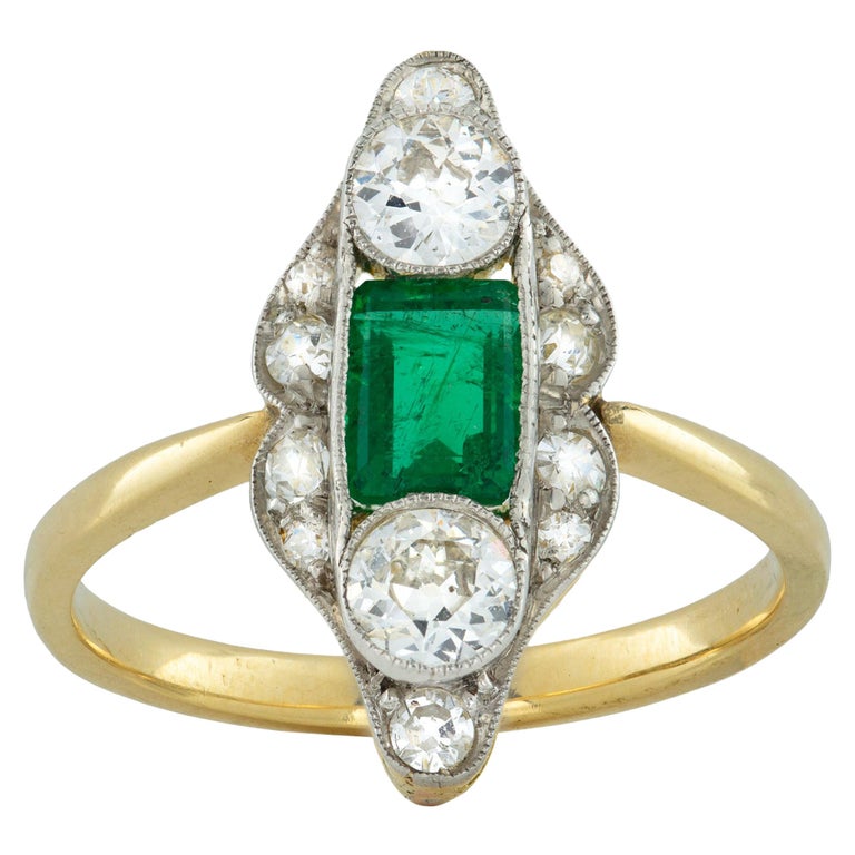 An Edwardian emerald and diamond ring For Sale at 1stDibs
