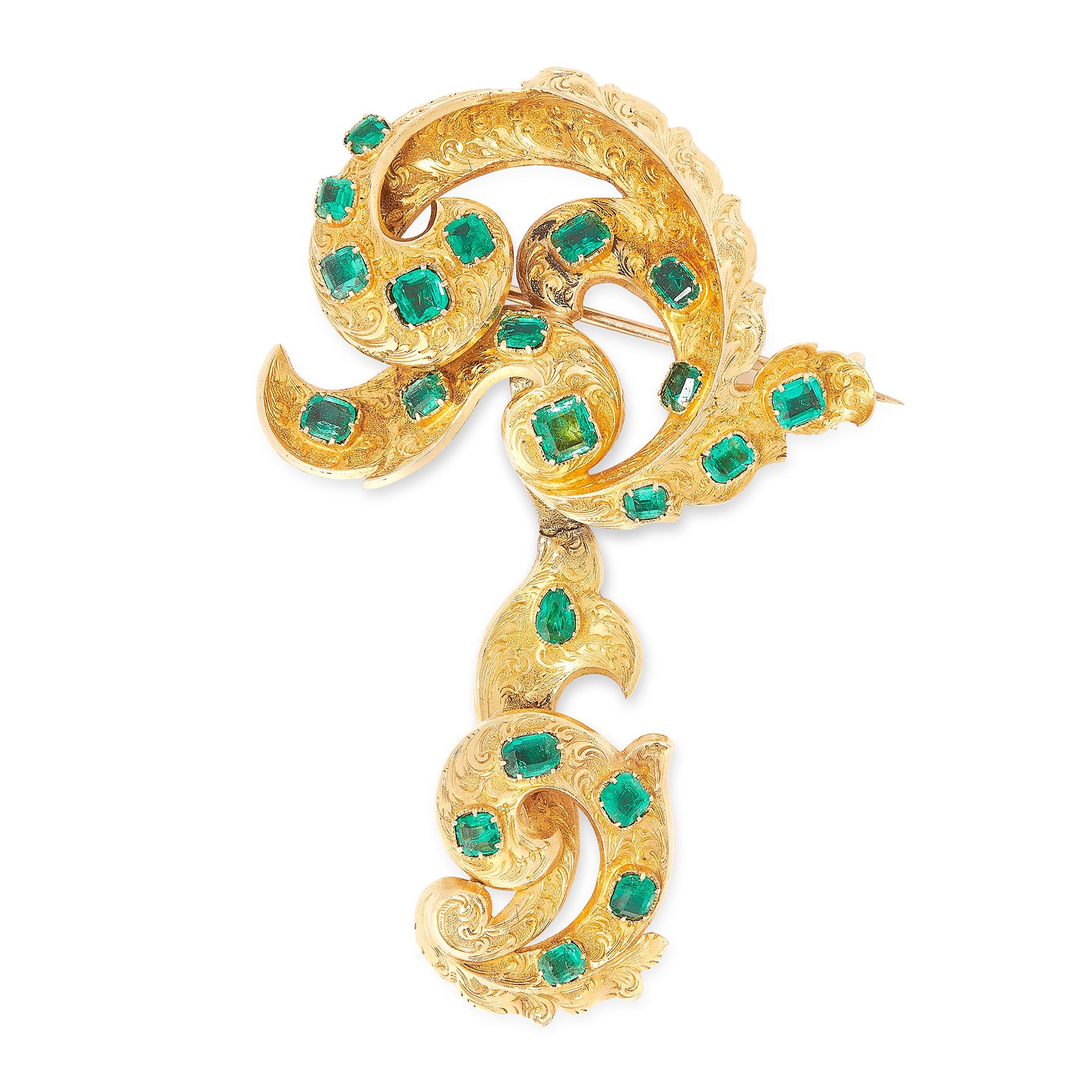 Emerald Brooch, 19th Century In Good Condition For Sale In  London, GB