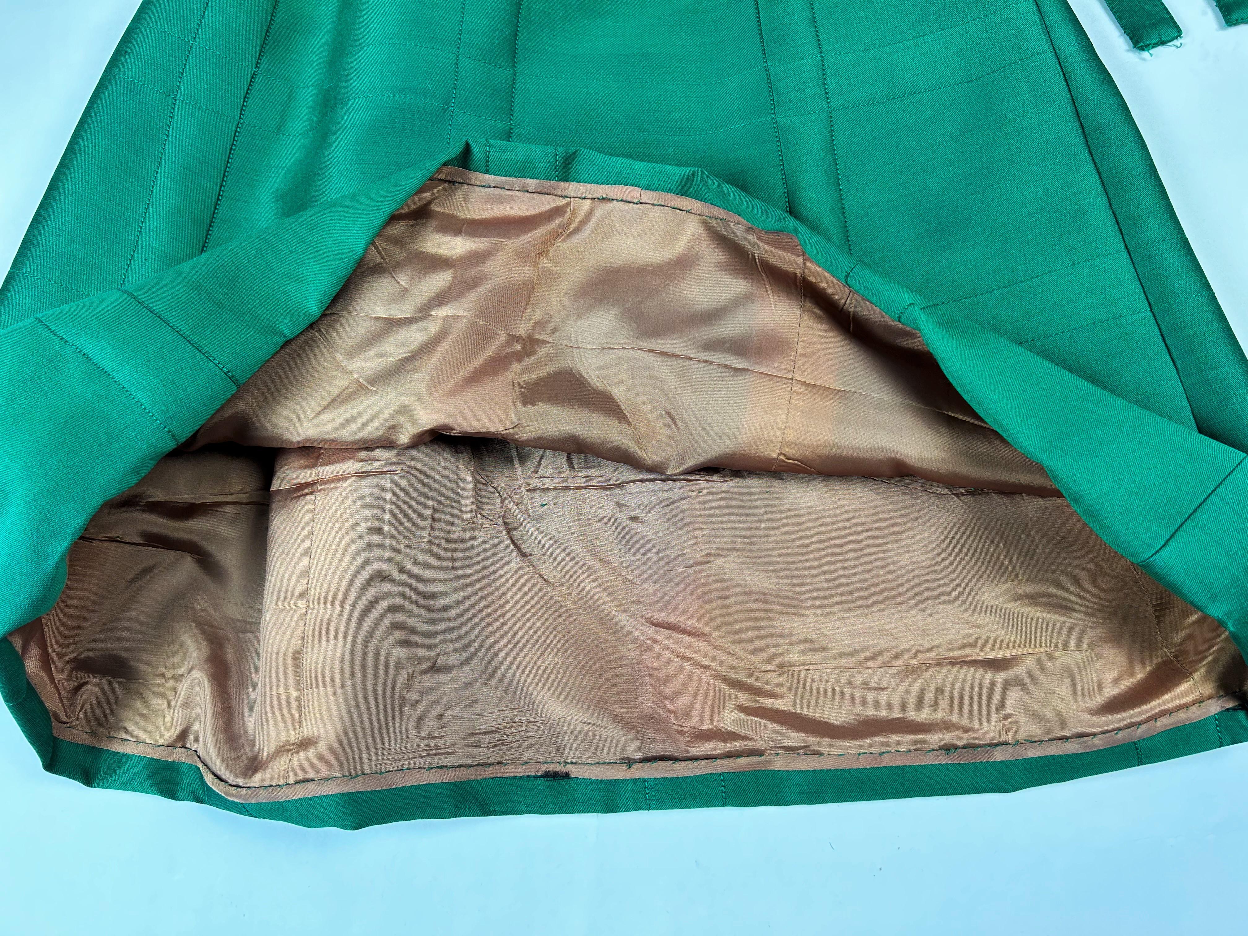 An Emerald Gazar Demi-Couture Skirt Suit by Louis Féraud Circa 1968-1972 For Sale 3