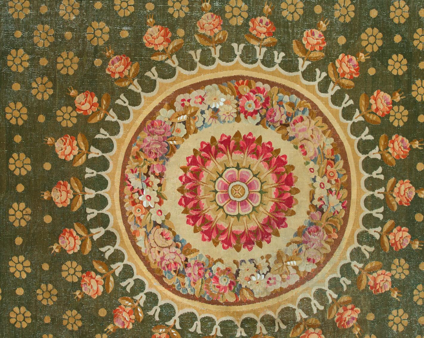 Francese UN TAPPETO AUBUSSON DELL'IMPERO FRANCIA, CIRCA 1810 16 ft. 11 in. x 13 ft. 9 in vendita