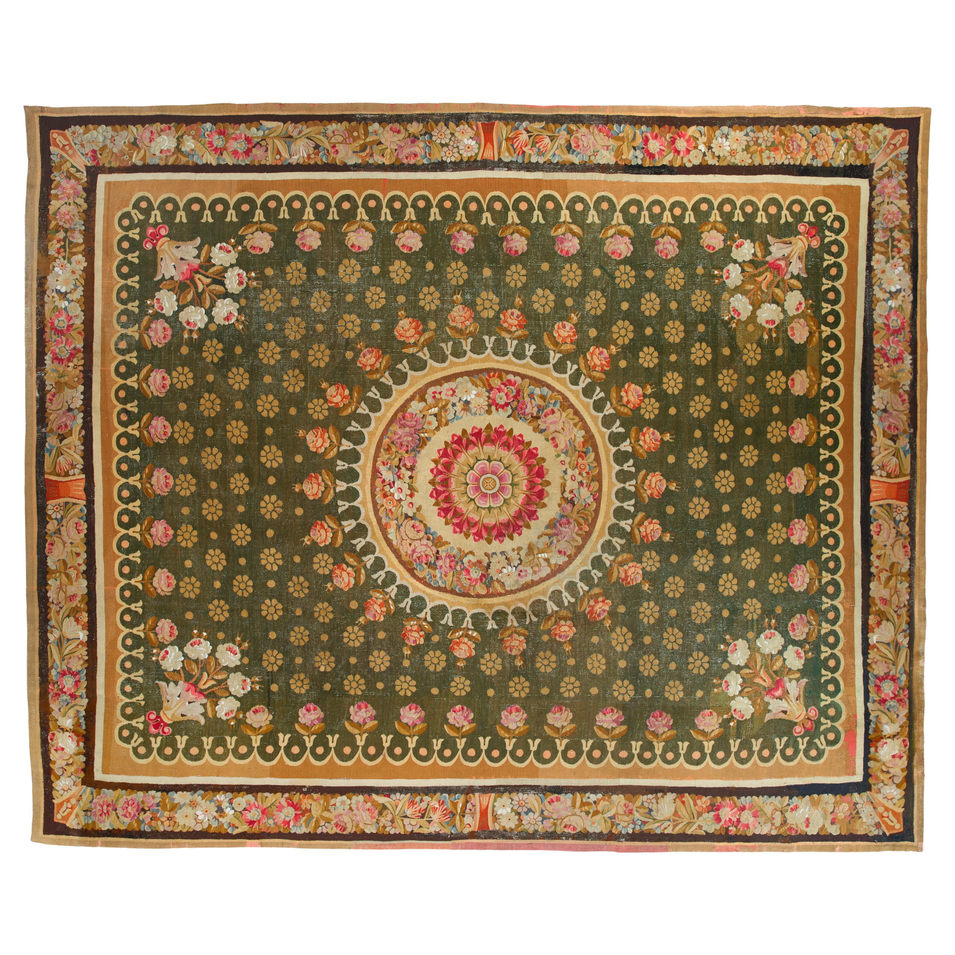 UN TAPPETO AUBUSSON DELL
IMPERO FRANCIA, CIRCA 1810 16 ft. 11 in. x 13 ft. 9 in vendita