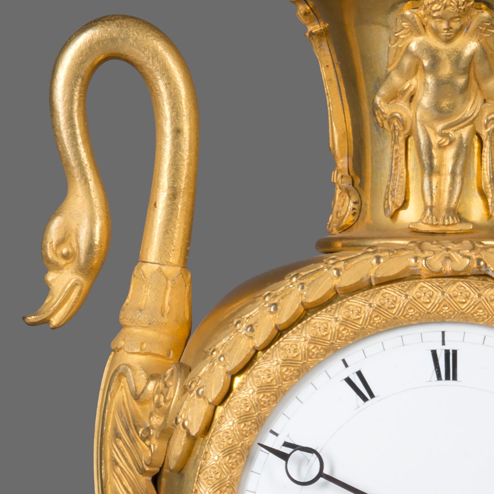 Empire Clock in the Form of a Classical Urn, by Maison Lepautre, circa 1825 In Good Condition For Sale In Brighton, West Sussex