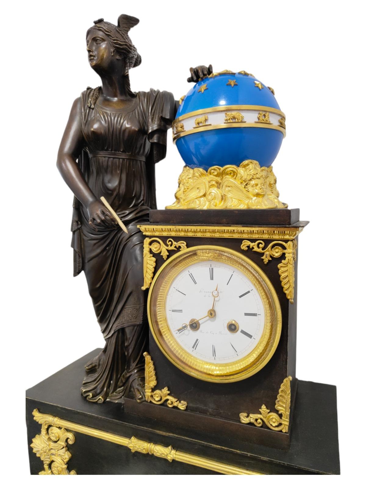 Empire Empire-Kaminuhr von H.Robert-Horloger De La Reine, Paris, um 1820 im Angebot 3