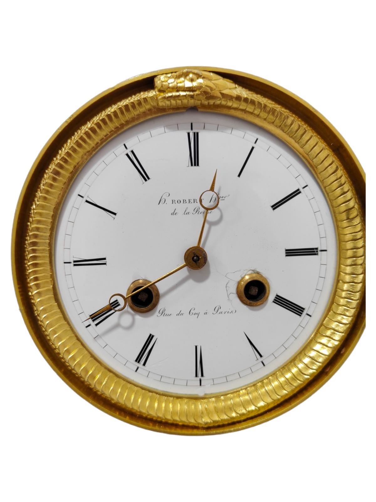 Empire Empire-Kaminuhr von H.Robert-Horloger De La Reine, Paris, um 1820 (Französisch) im Angebot