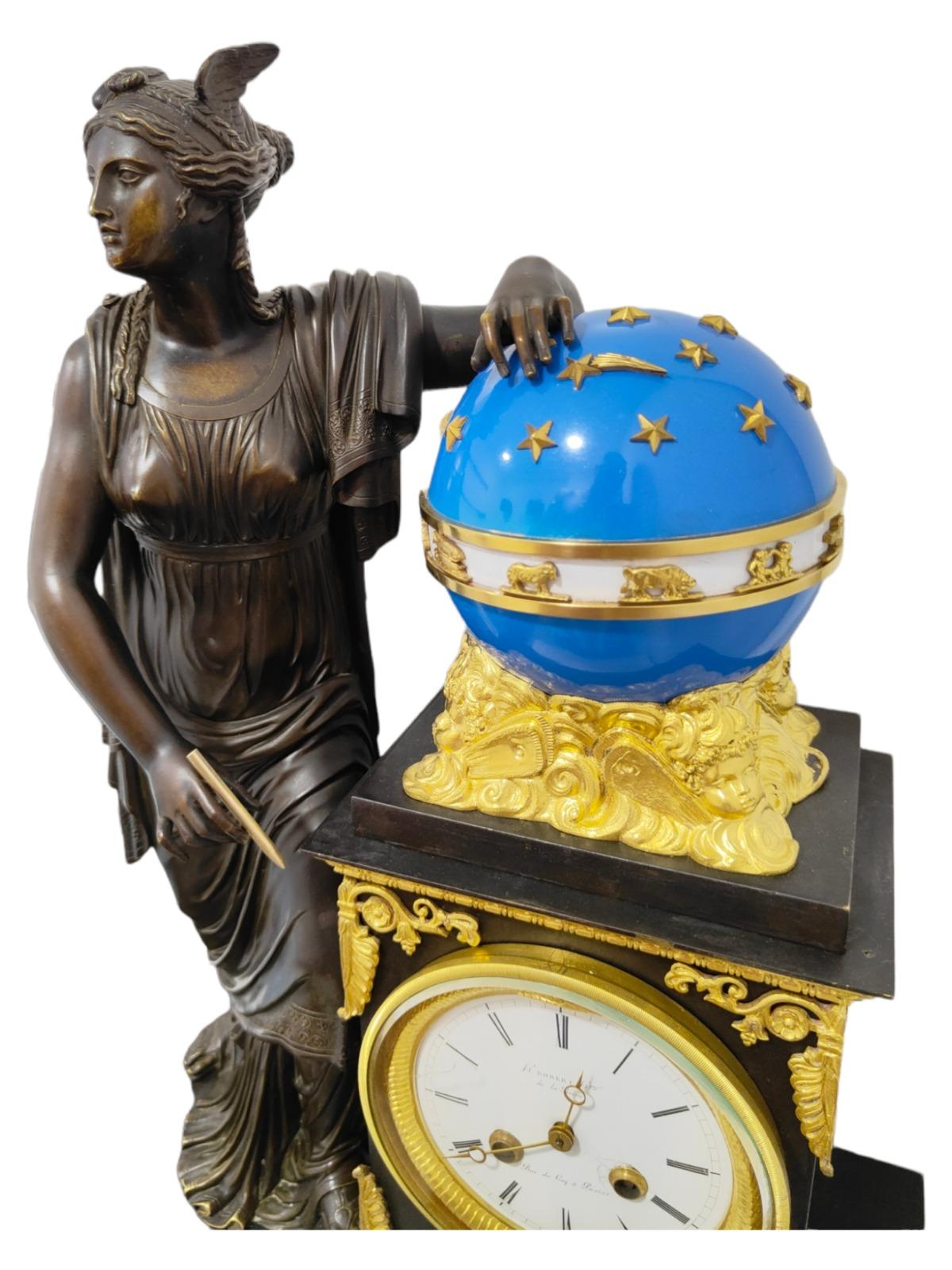 French Empire Mantel Clock by H.Robert-Horloger De La Reine, Paris, circa 1820 For Sale
