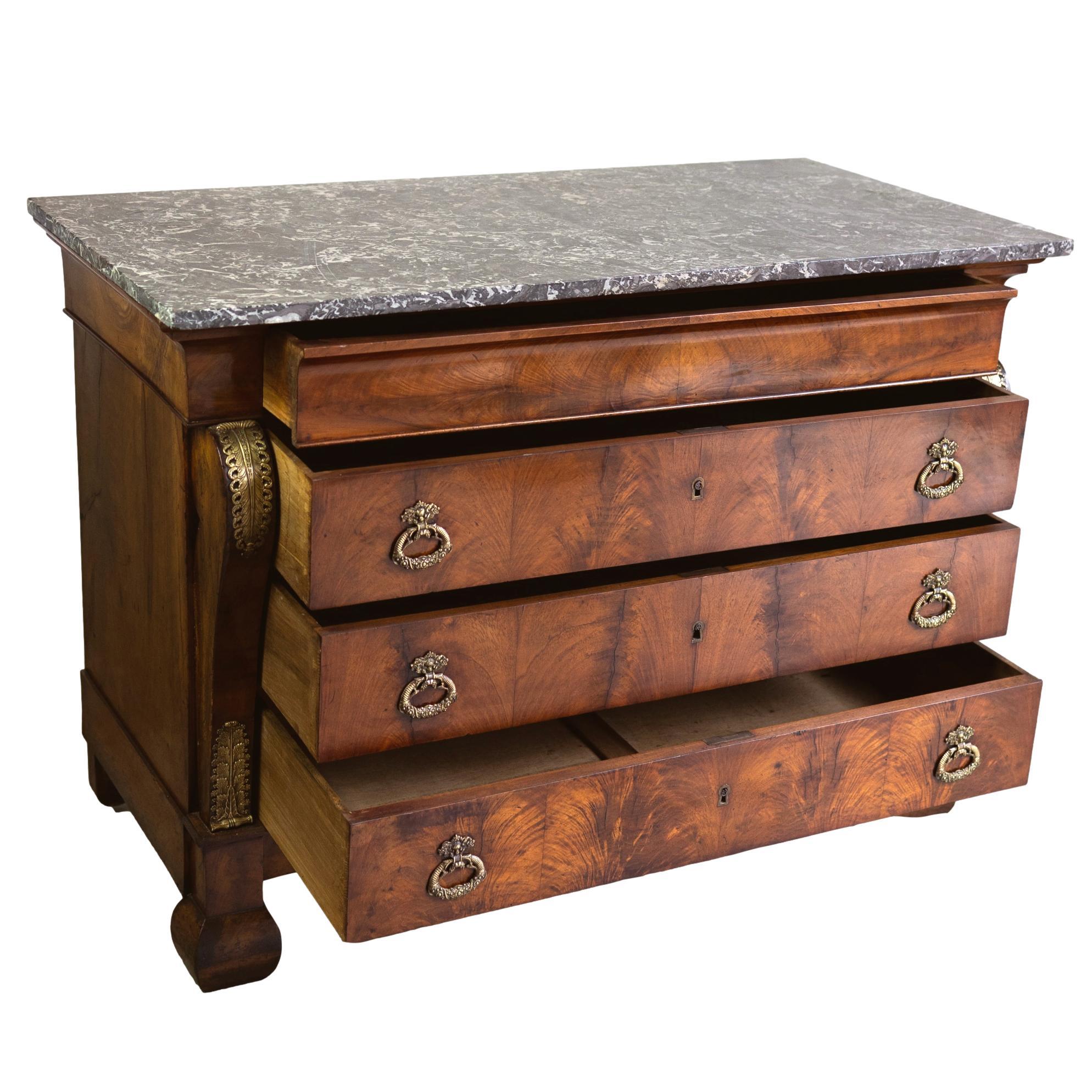 An Empire Ormolu-Mounted Mahogany Commode, Marble Top, French, ca. 1820 In Good Condition For Sale In Banner Elk, NC
