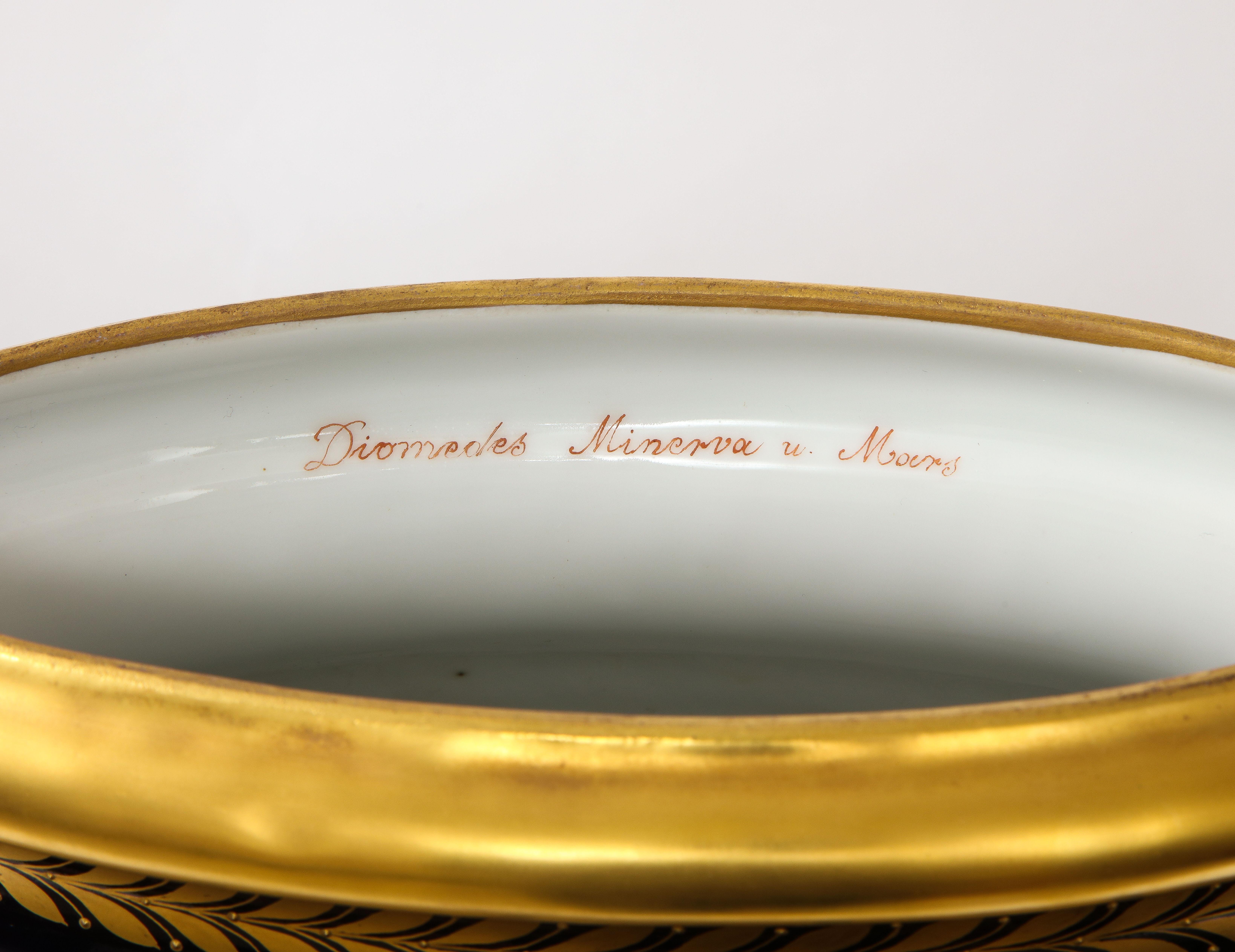 Jarrón Krater de porcelana dorada y azul cobalto de estilo Imperio, de Hutschenreuther en venta 8