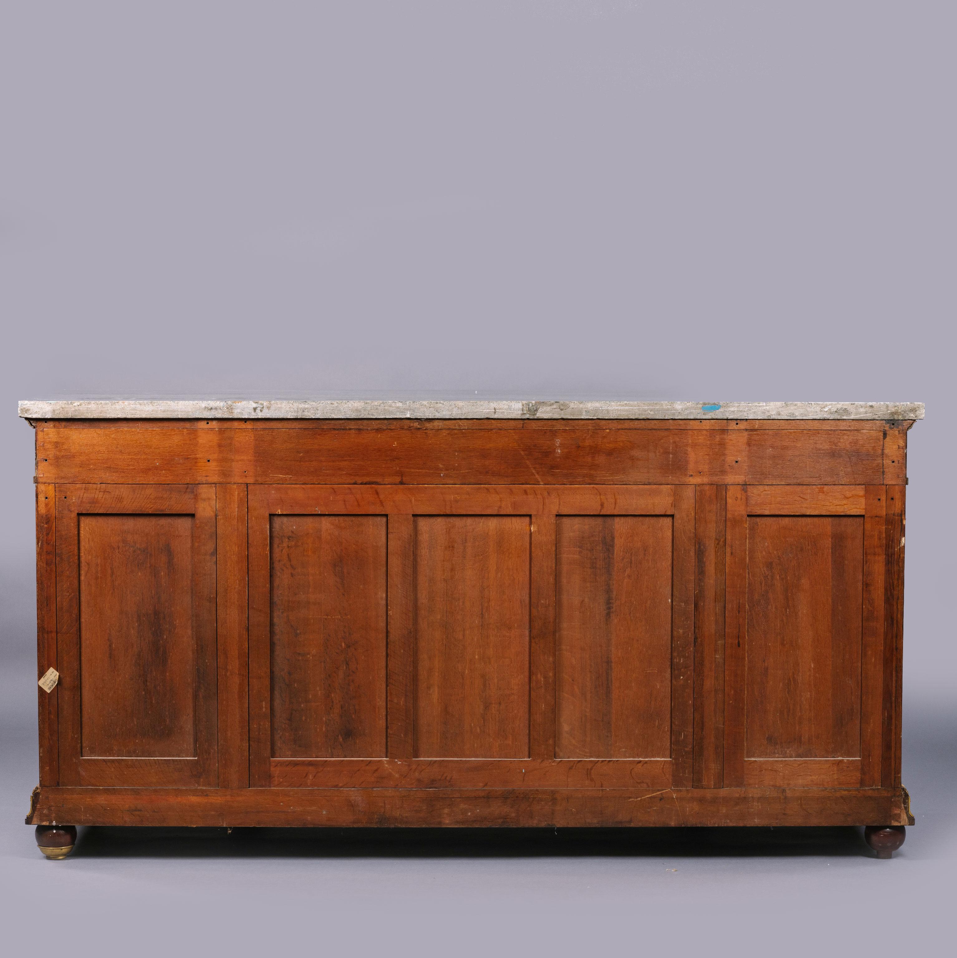 Mobile buffet con intarsio montato in bronzo dorato in stile Impero, di François Linke in vendita 5