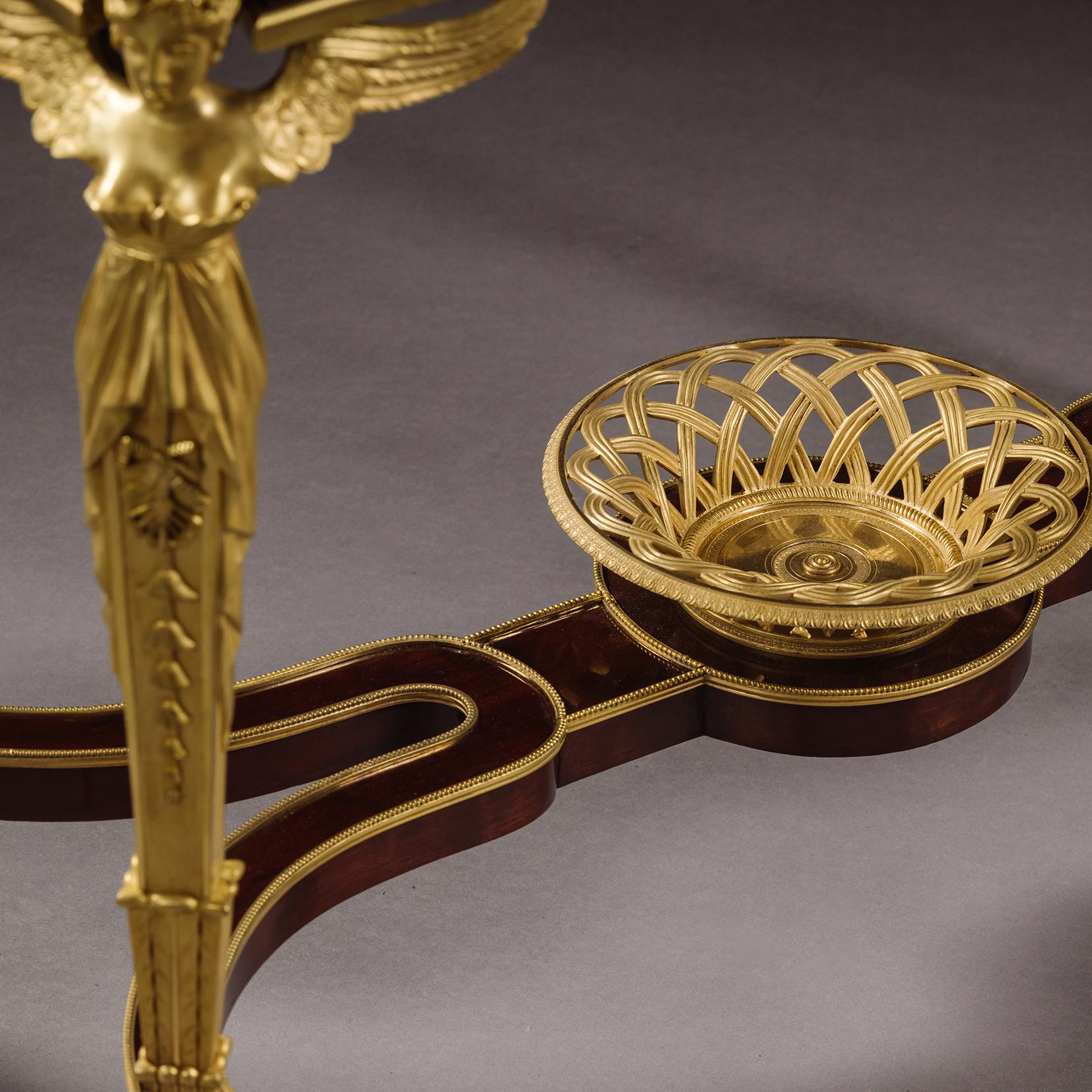 Table de salon de style Empire, avec plateau en pierres précieuses œil de tigre en vente 3