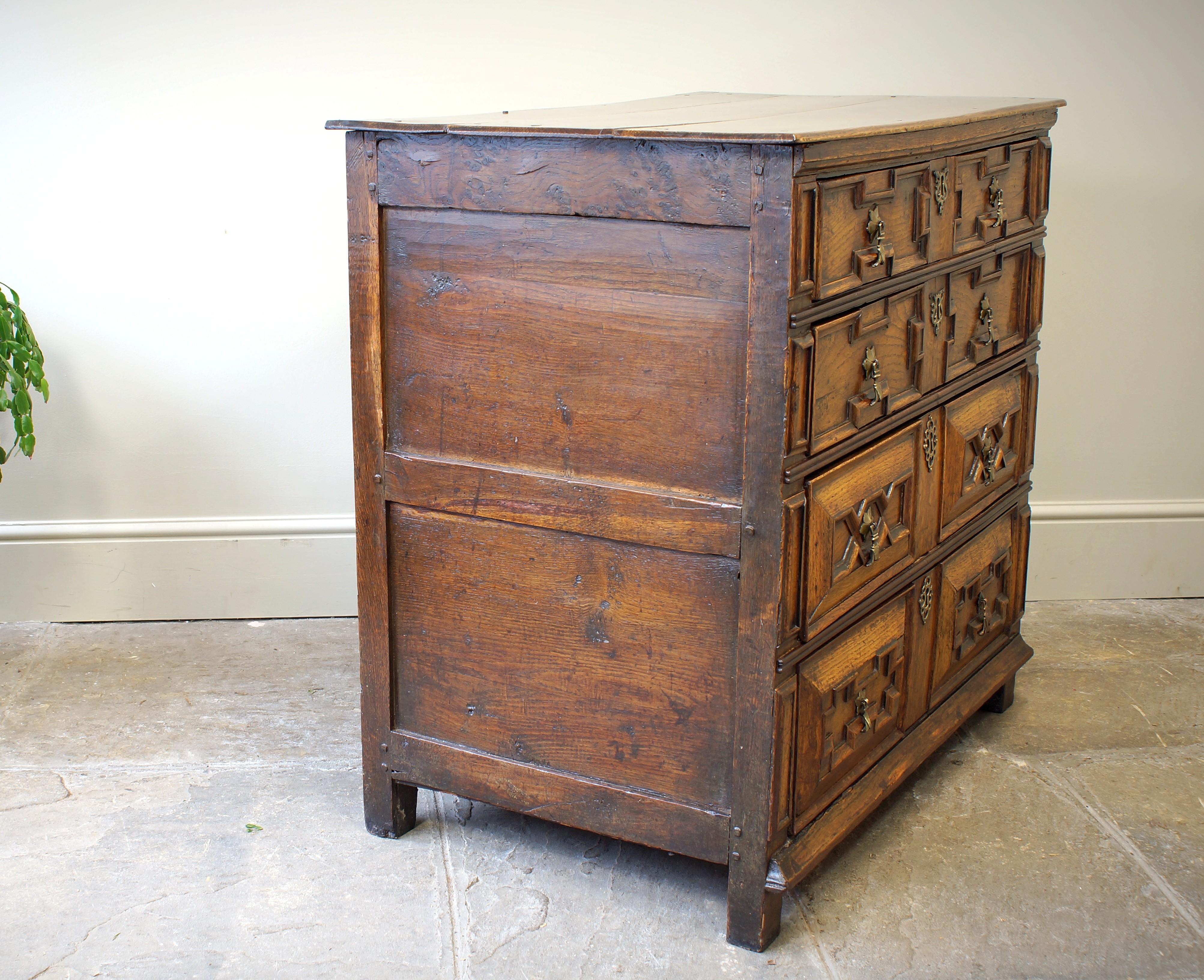 An English 17th Century Cushion Moulded Chest Of Drawers For Sale 2