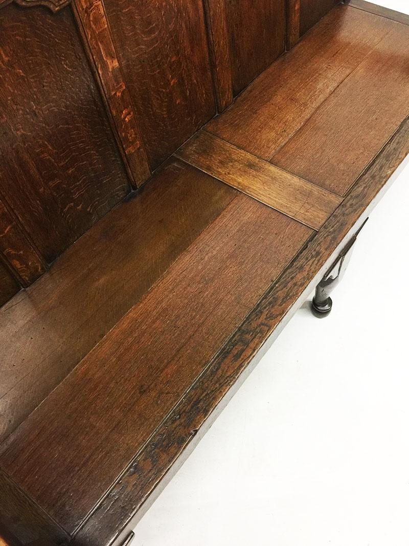 English 18th Century Oak Settle, Hall Bench For Sale 1