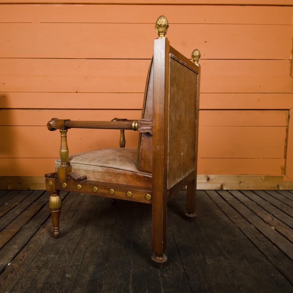 English Wood and Leather Library Armchair Manner of Bullock, circa 1920s. In Good Condition For Sale In Philadelphia, PA