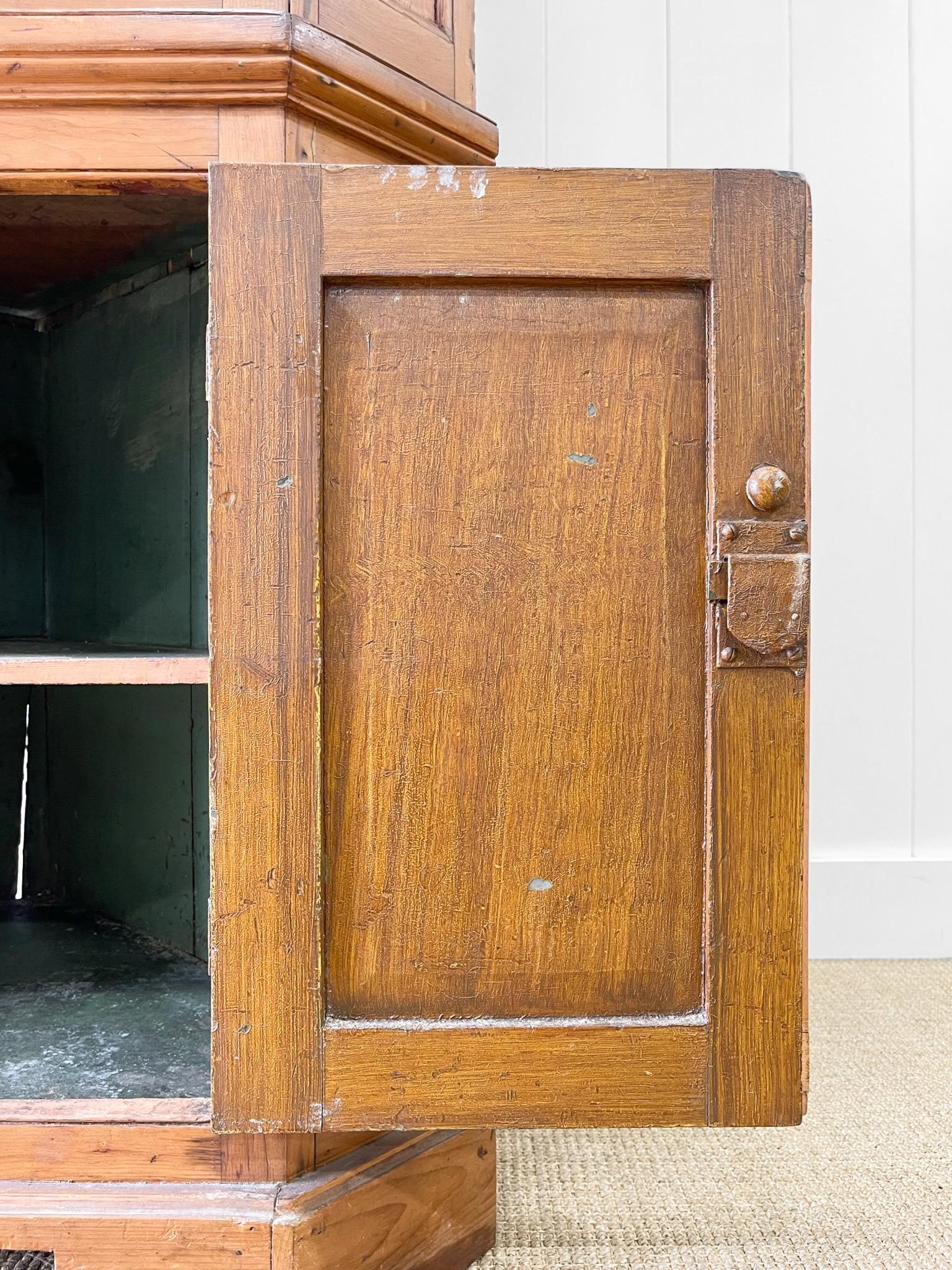 An English 19th Century Corner Cupboard For Sale 10