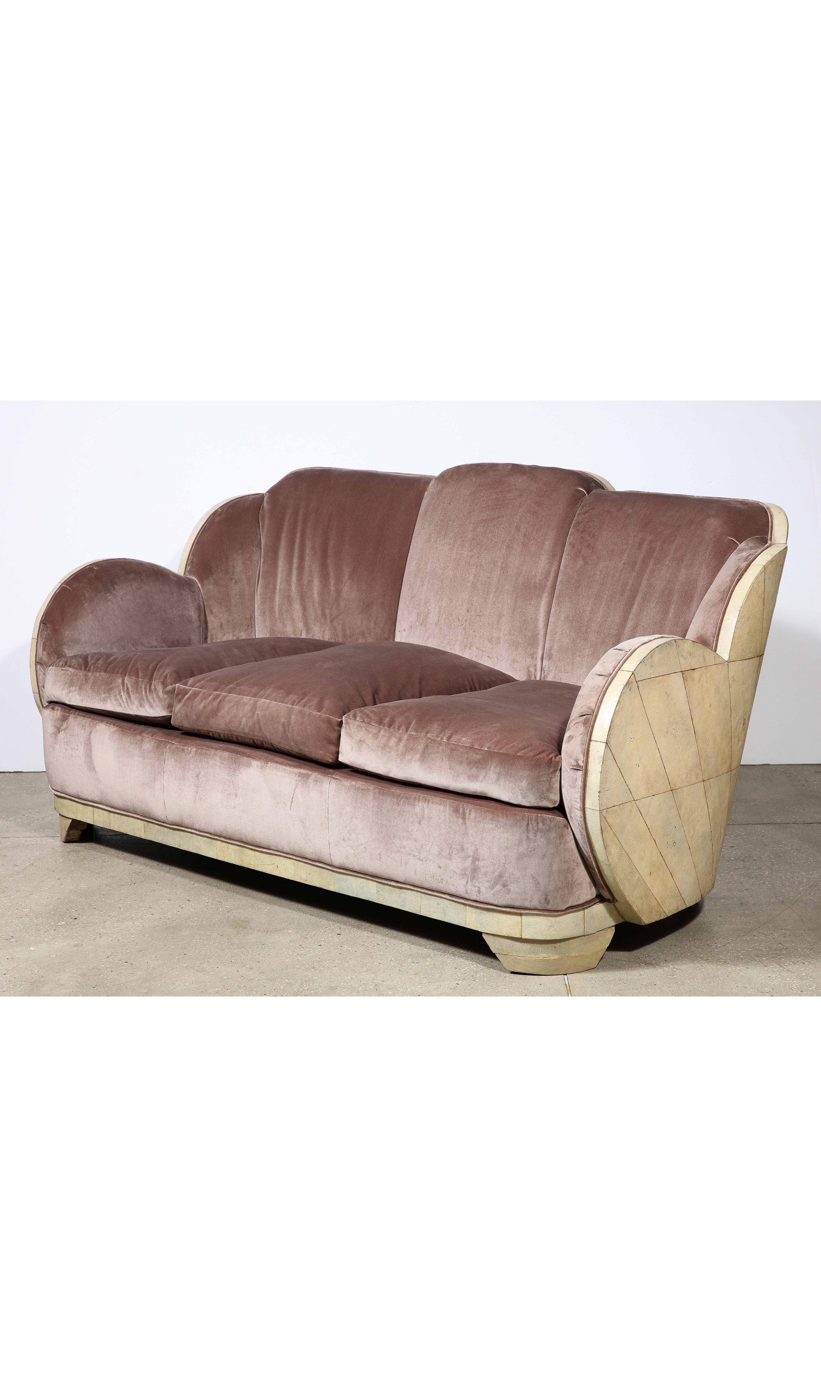 Un divano inglese Art Deco 