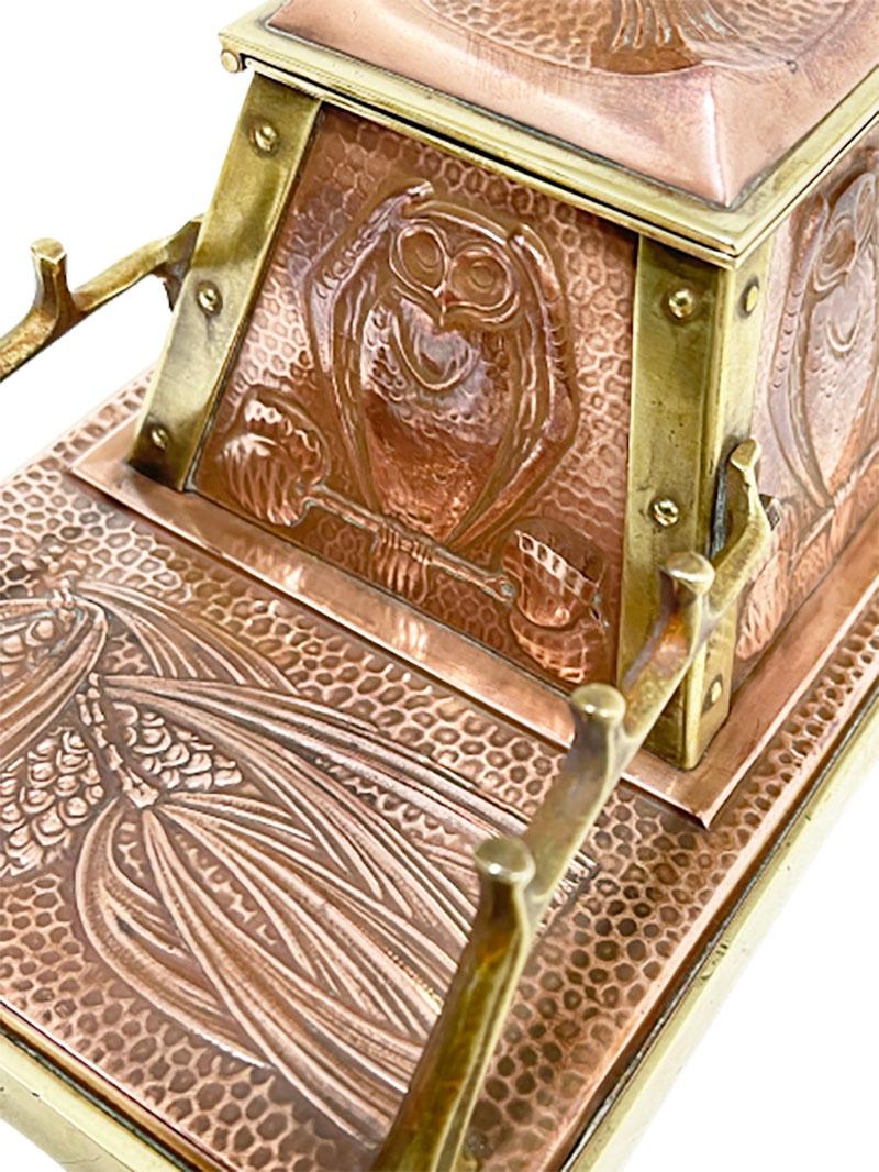 English Art Nouveau Copper Inkwell, 1890-1910 In Good Condition For Sale In Delft, NL