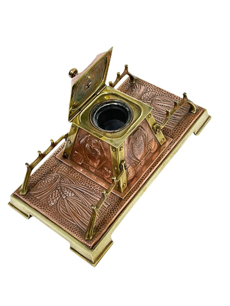 19th Century English Art Nouveau Copper Inkwell, 1890-1910 For Sale