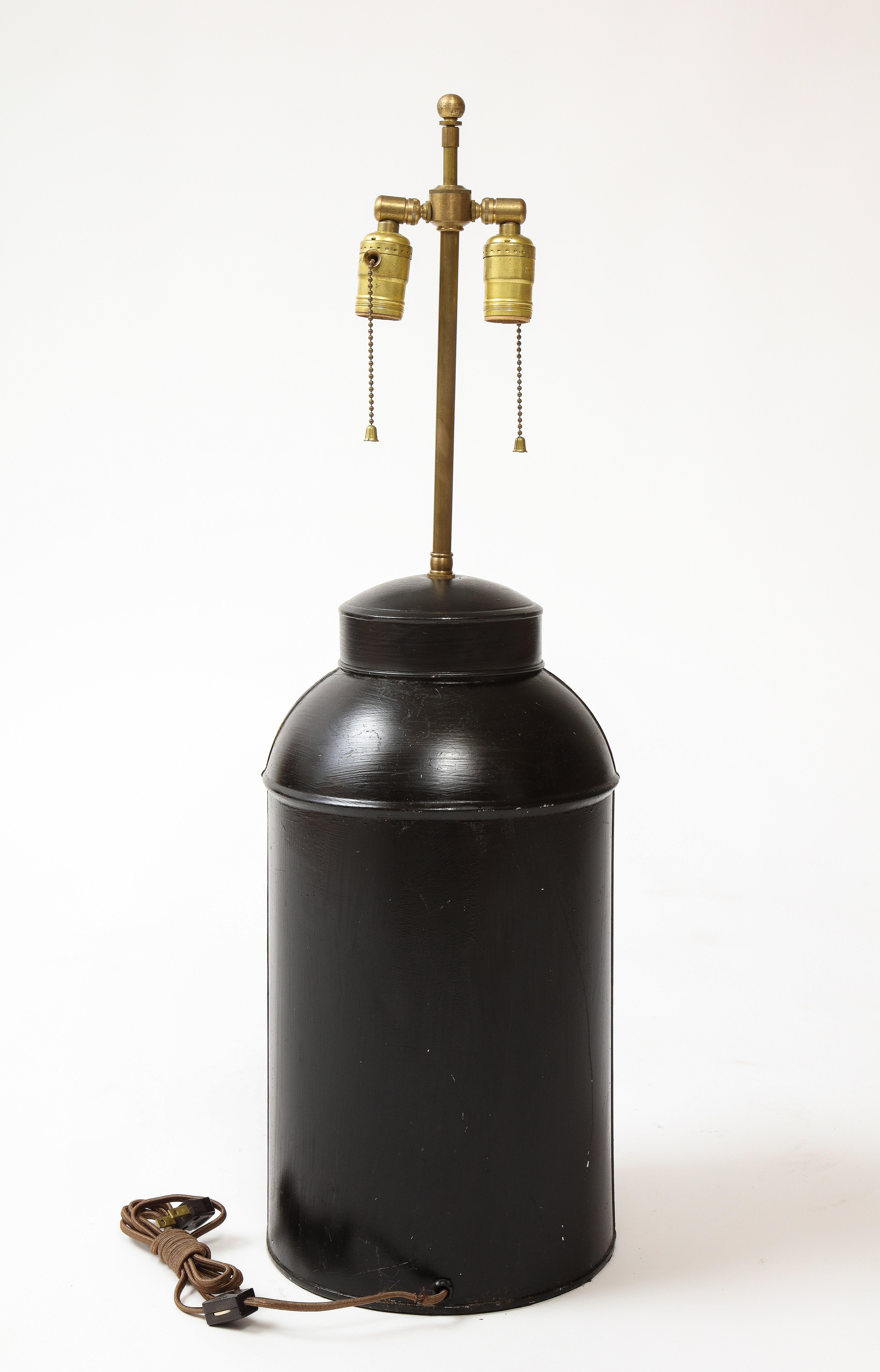 English Black and Gilt-Decorated Tôle Tea Canister Lamp For Sale 1