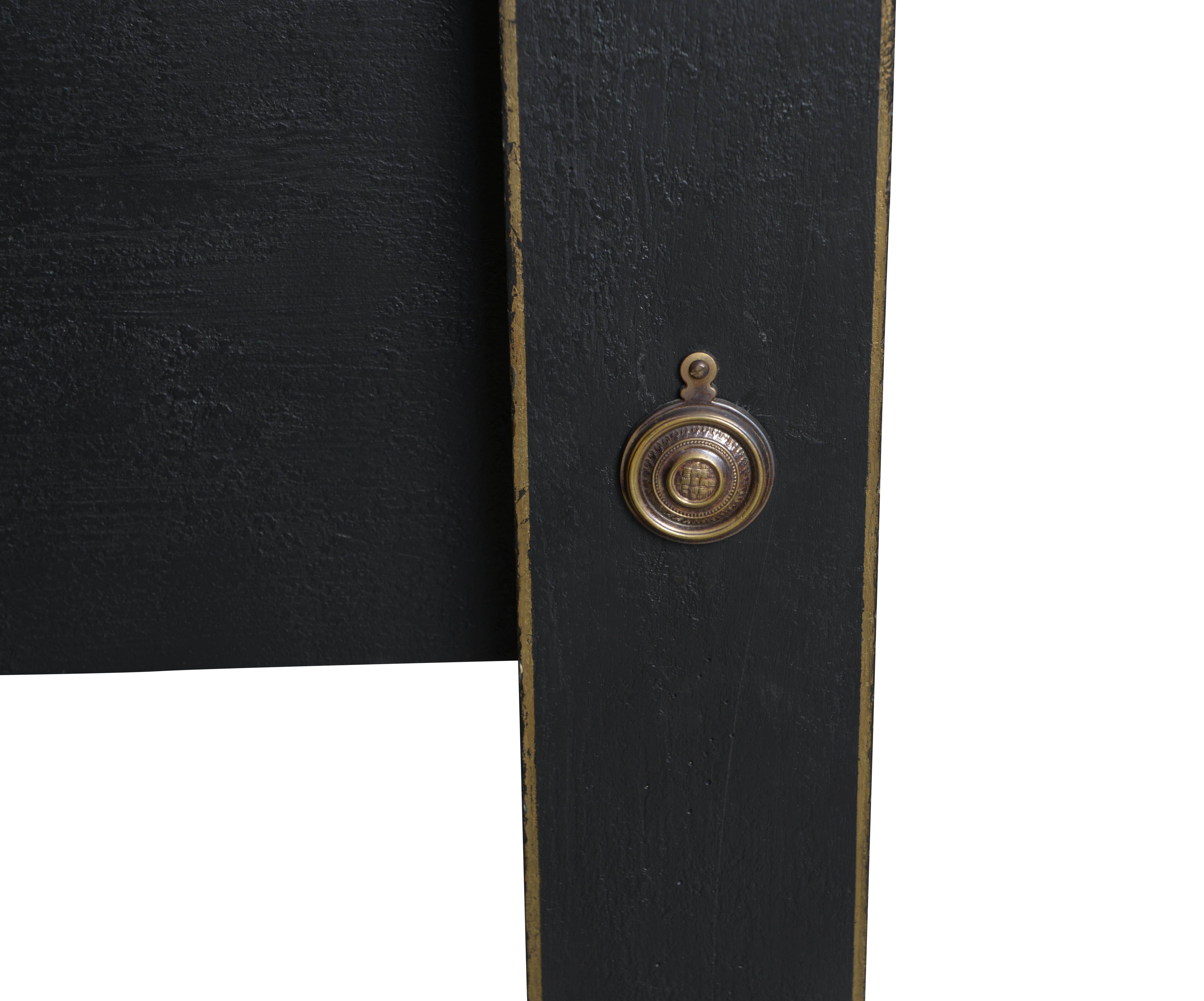 English Black and Gilt King-Sized Tester Bedstead In Excellent Condition In New York, NY