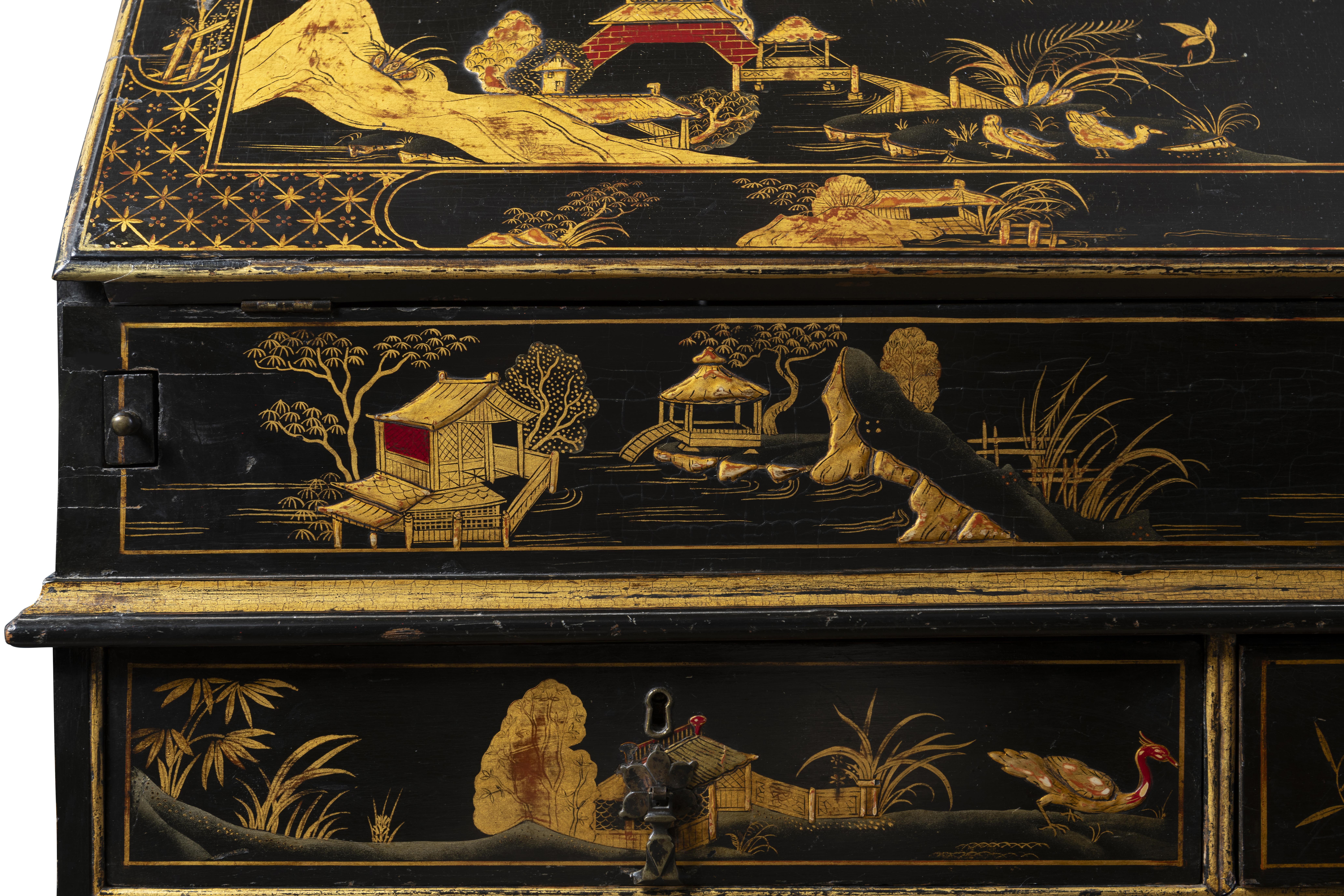 Ein englischer, schwarz lackierter Chinoiserie-Bureau-Schrank, 18. im Angebot 12
