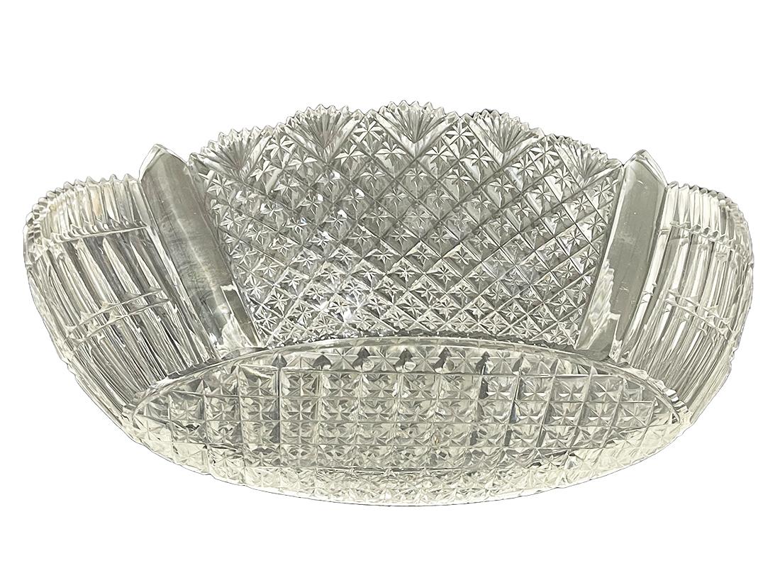 Crystal An English boat-shaped crystal bowl, ca 1880 For Sale
